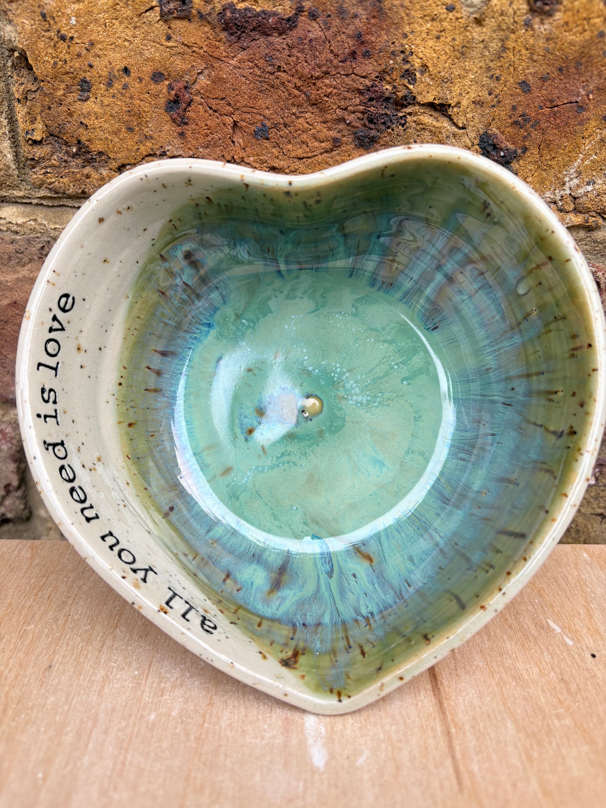 "all you need is love" snack bowl (green dream)