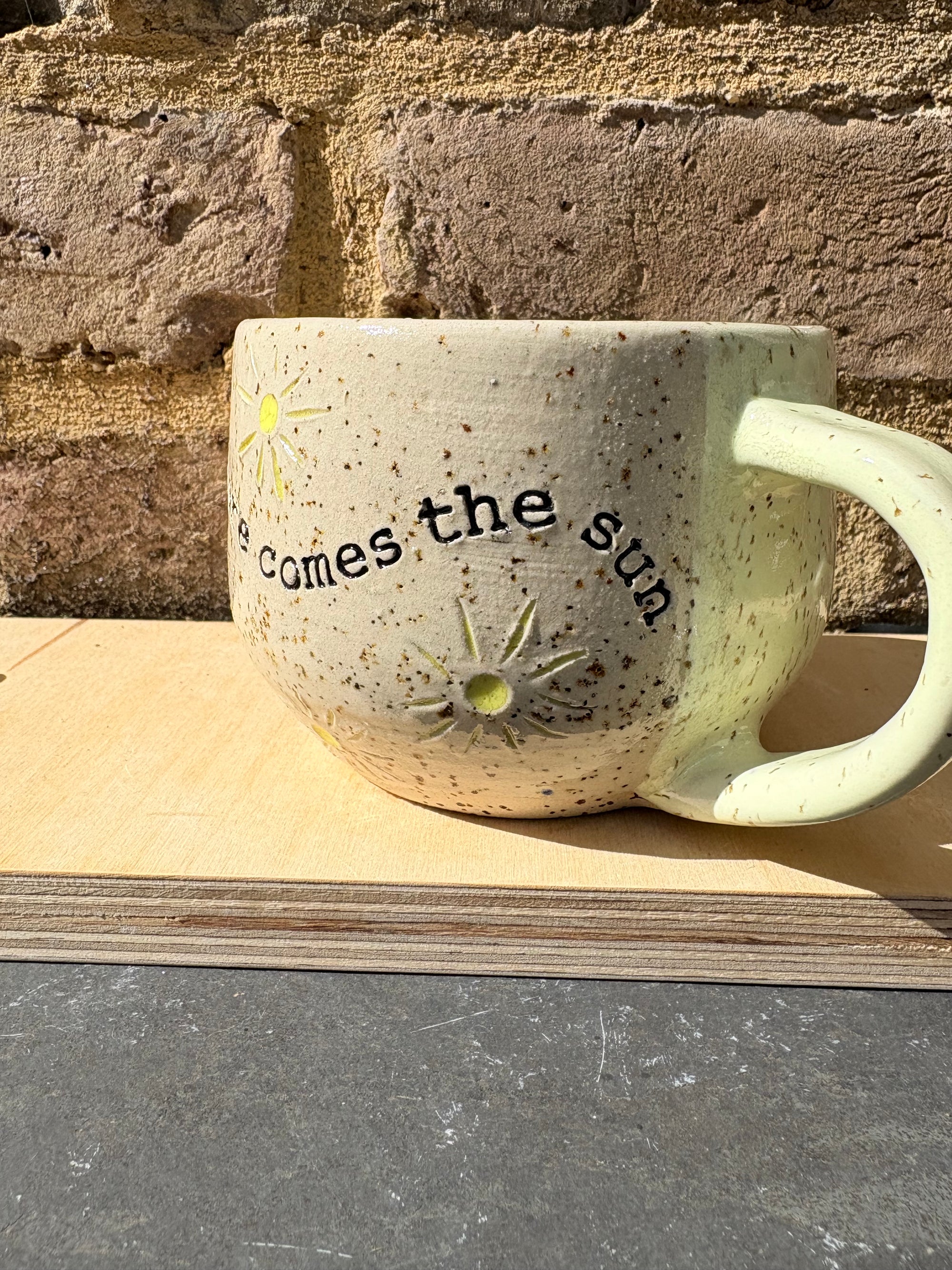 Here comes the sun mug (5 yellow suns)