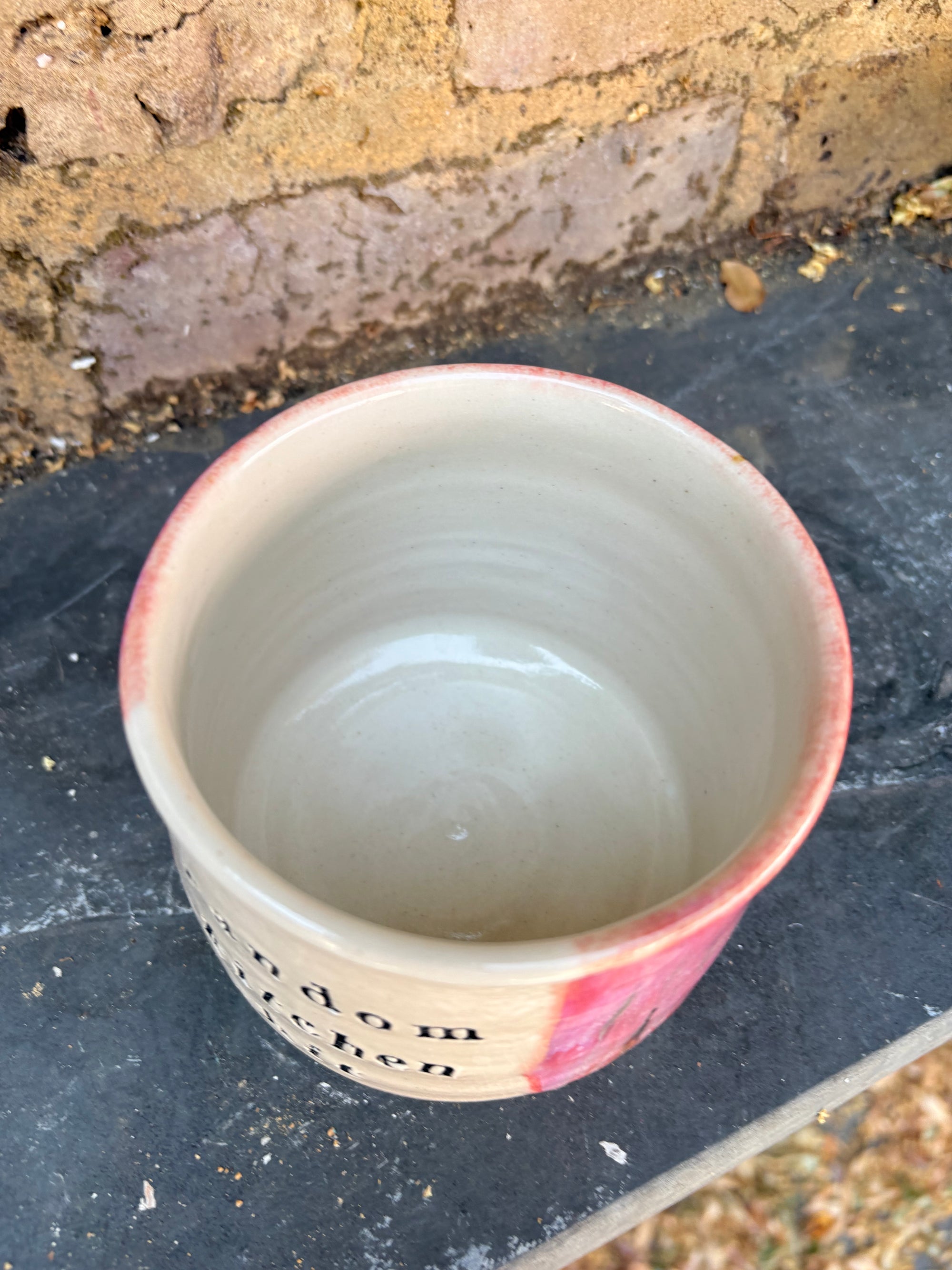 "random kitchen shit" utensil holder (pink)