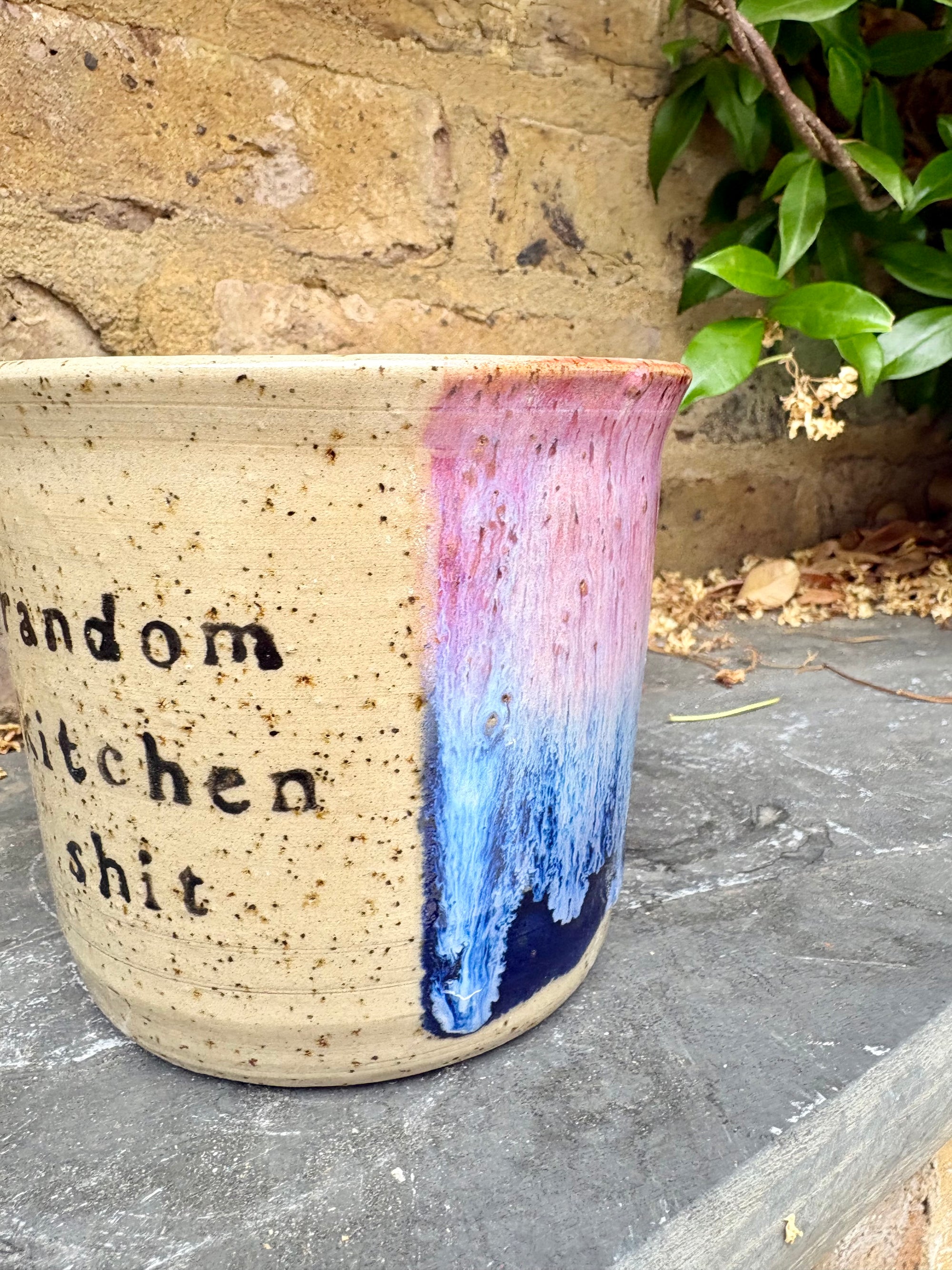 "random kitchen shit" utensil holder (pink/ blue/ speckled clay)