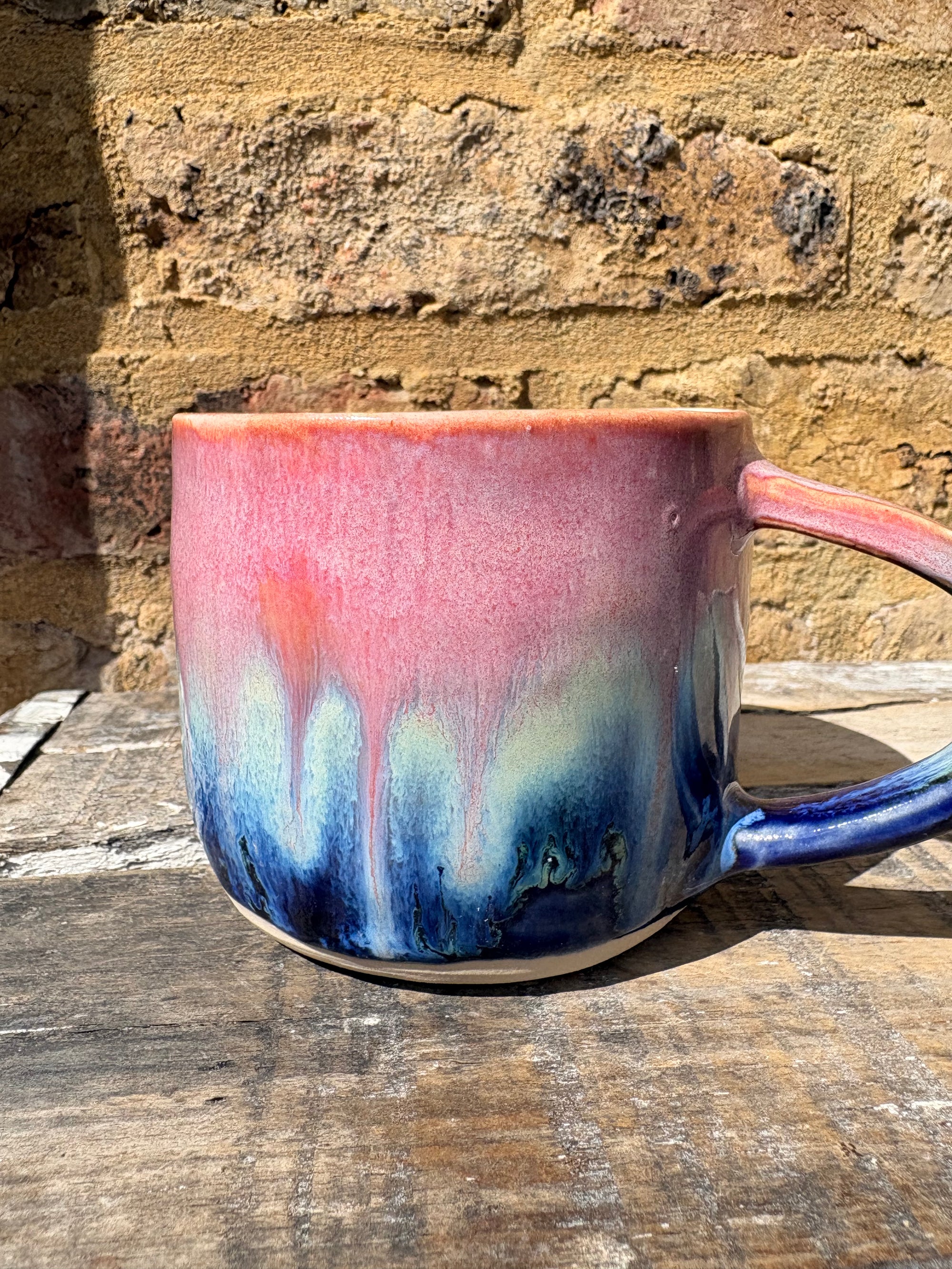 "there's only one "h" in "aitch" mug (pink night sky)