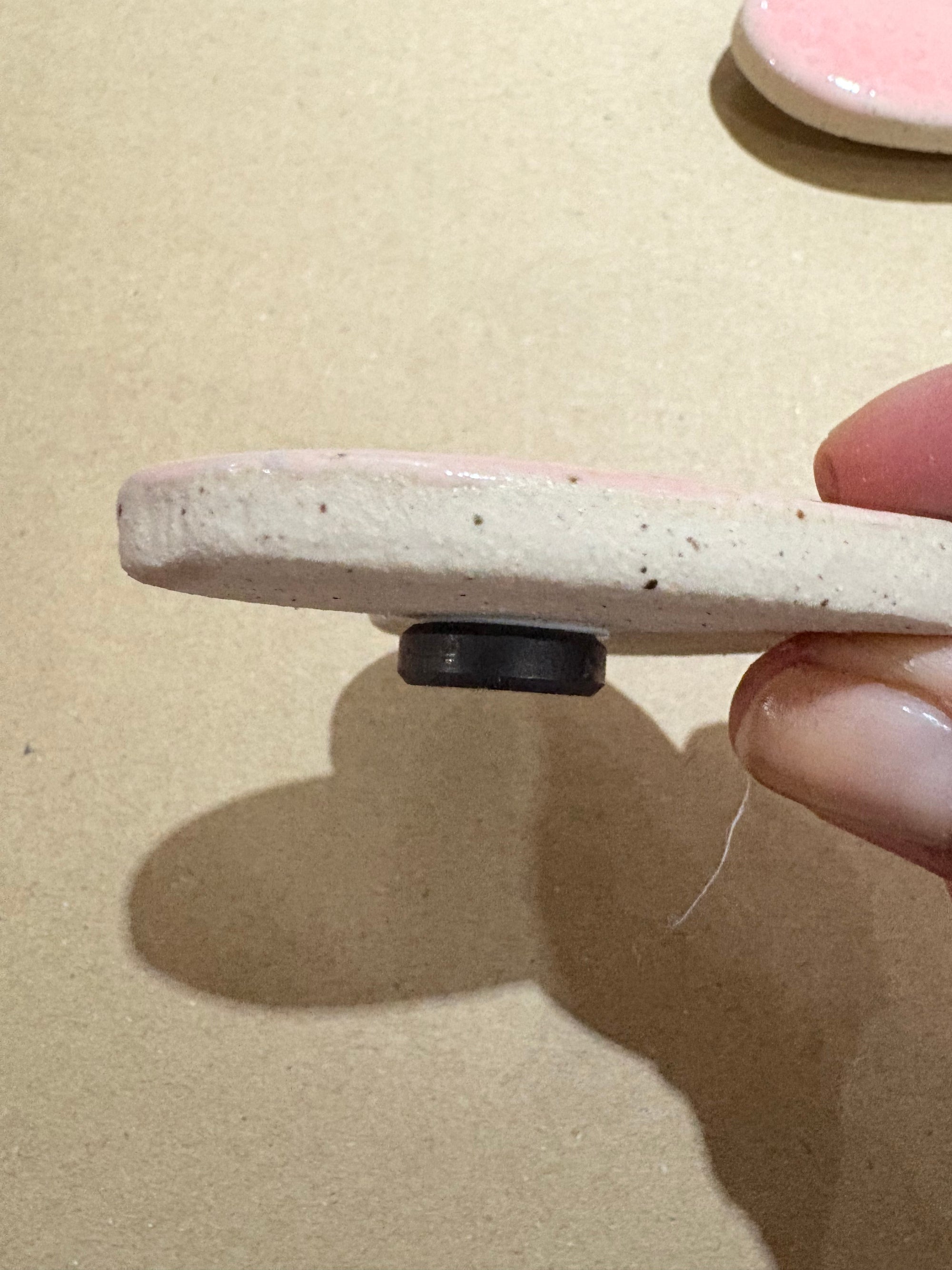 “slut” Magnet (pink, large)