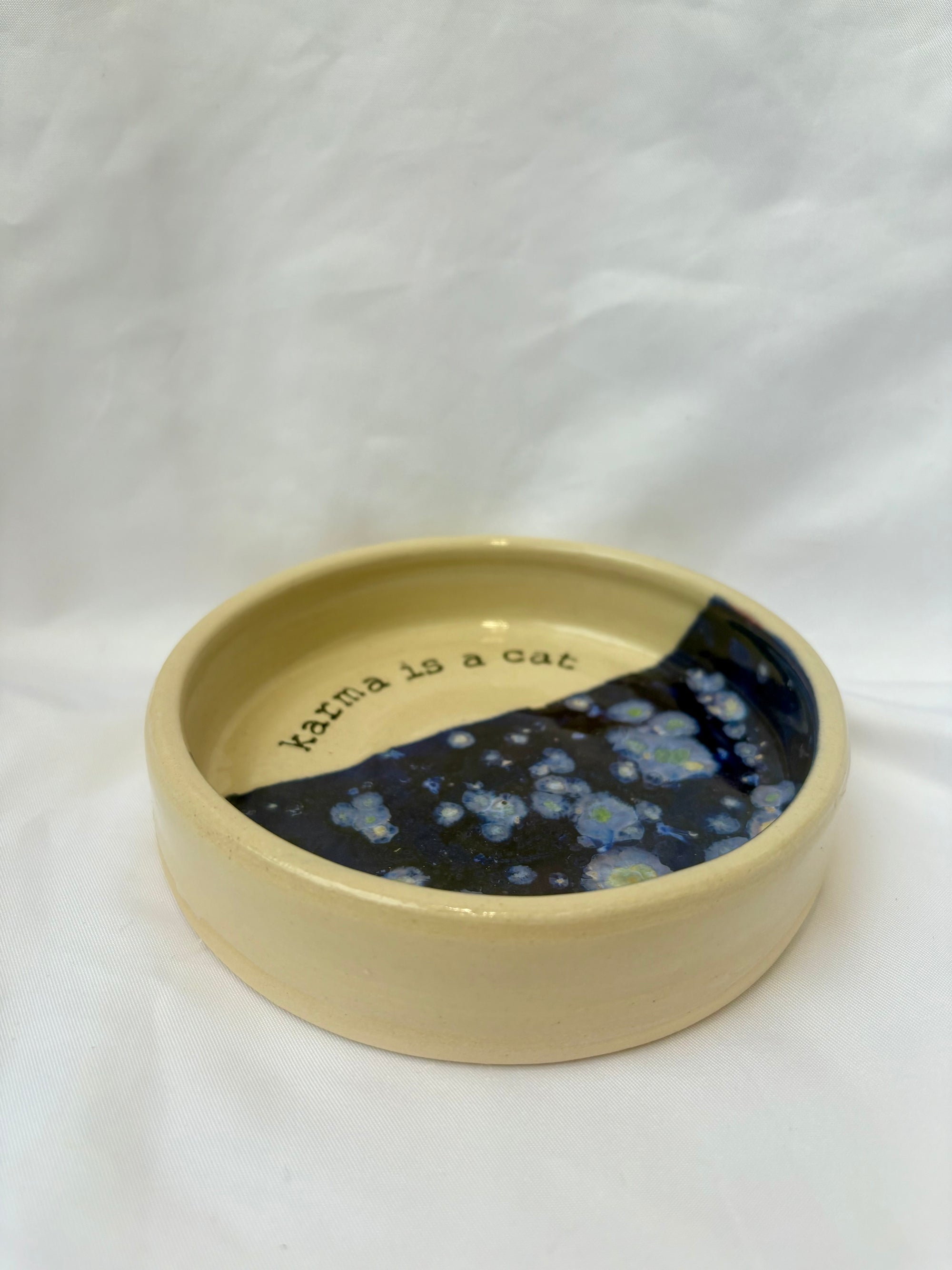 “karma is a cat” cat bowl (small purple)