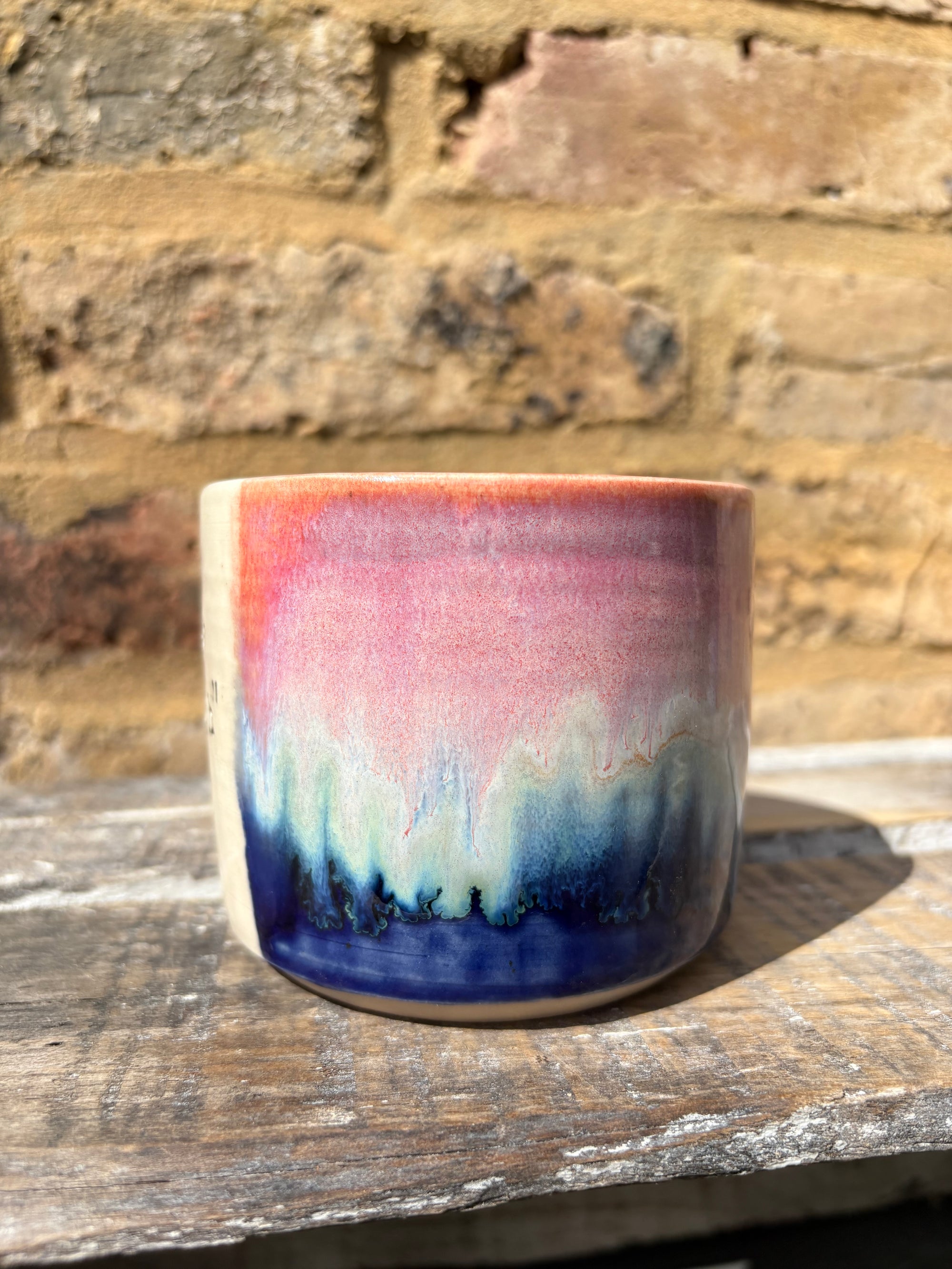 ""there's only one "h" in "aitch" mug (pink night sky)