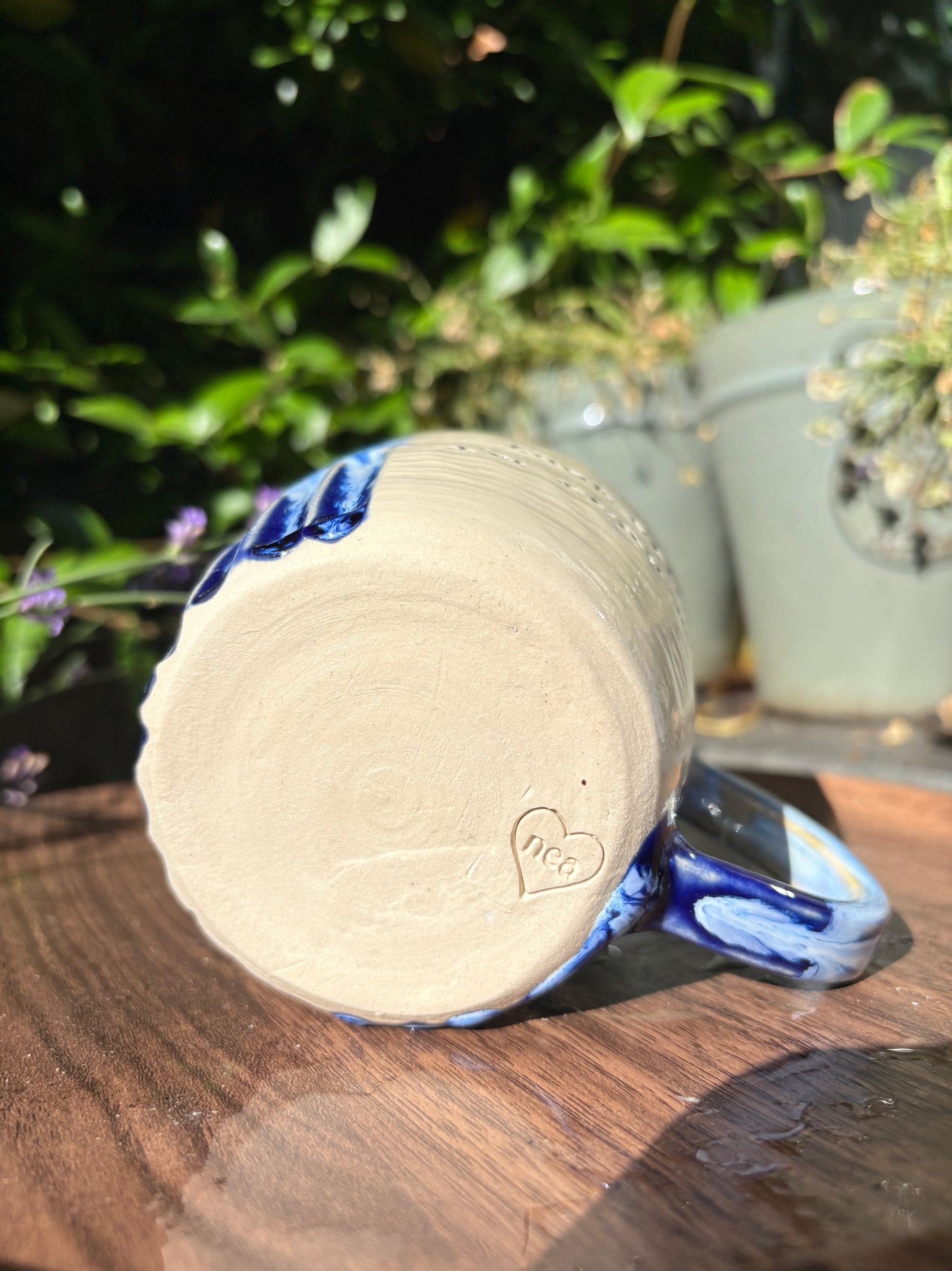 “Fuck off i'm reading" mug (blues)