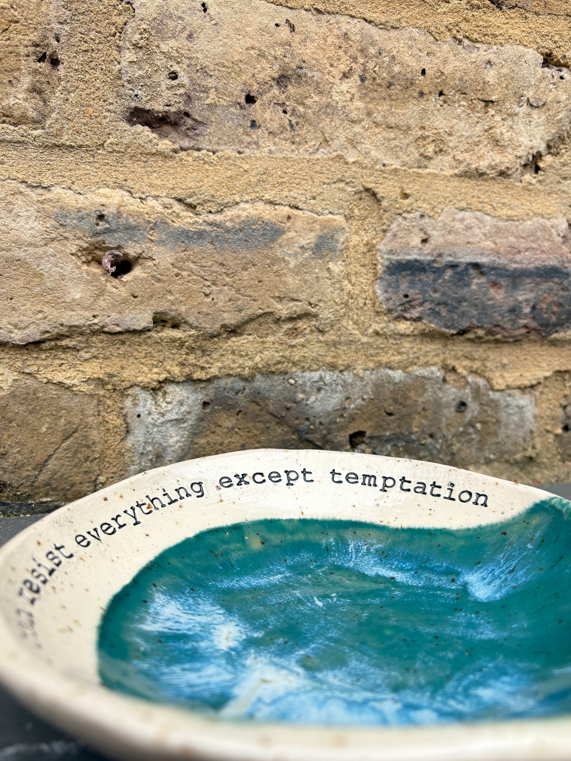 Oscar Wilde "temptation" cake plate (green)