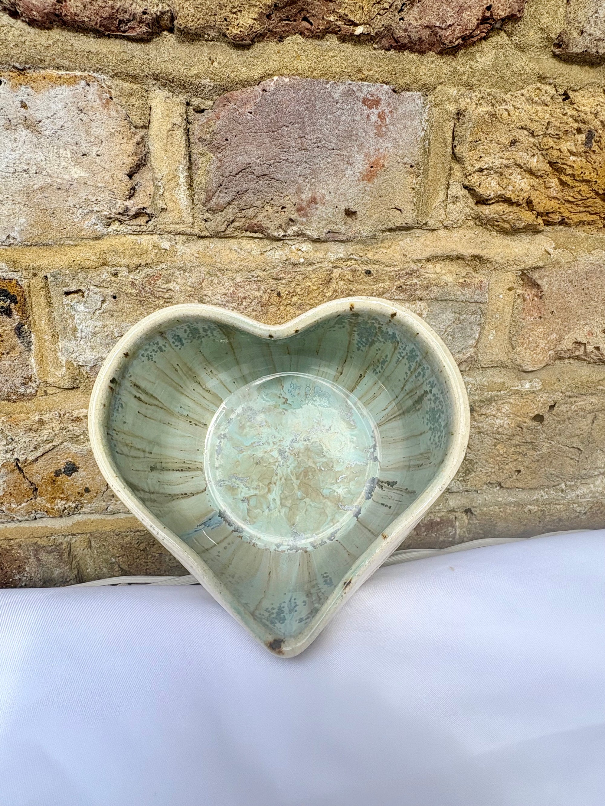 "people ew" bowl (Antique Green)