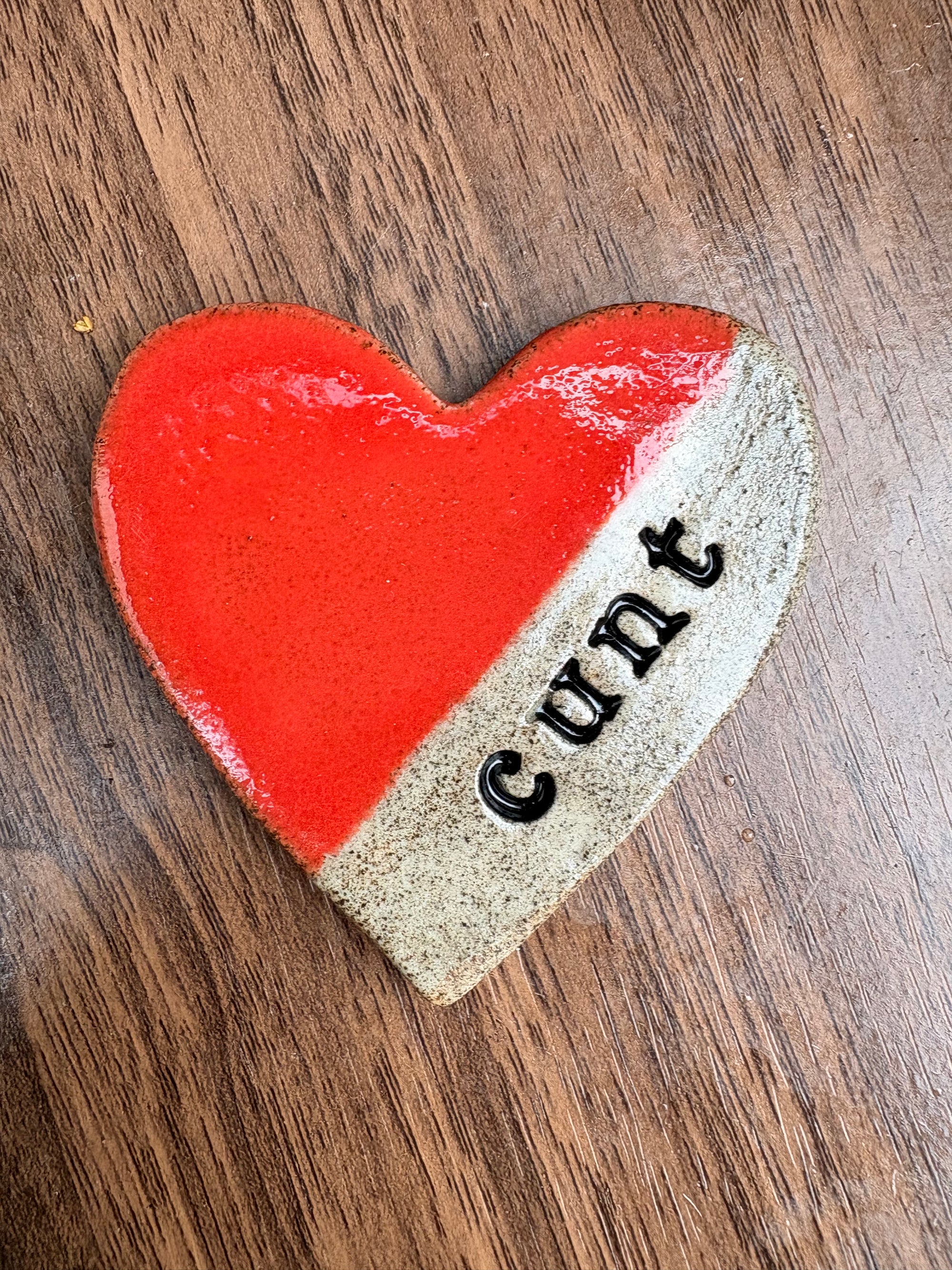 “cunt" magnet (red)