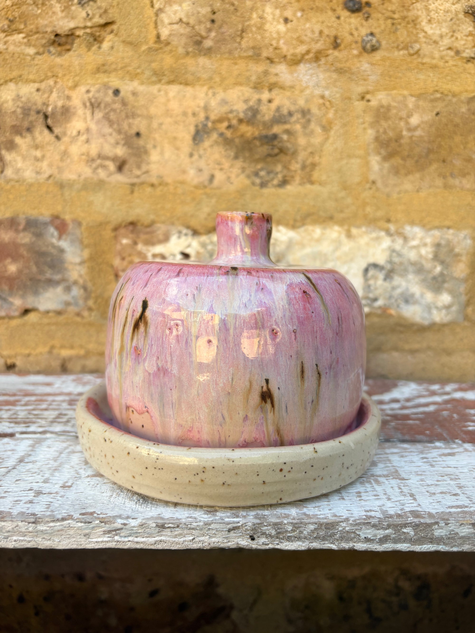 Table Butter Dish (butter slut, pink)