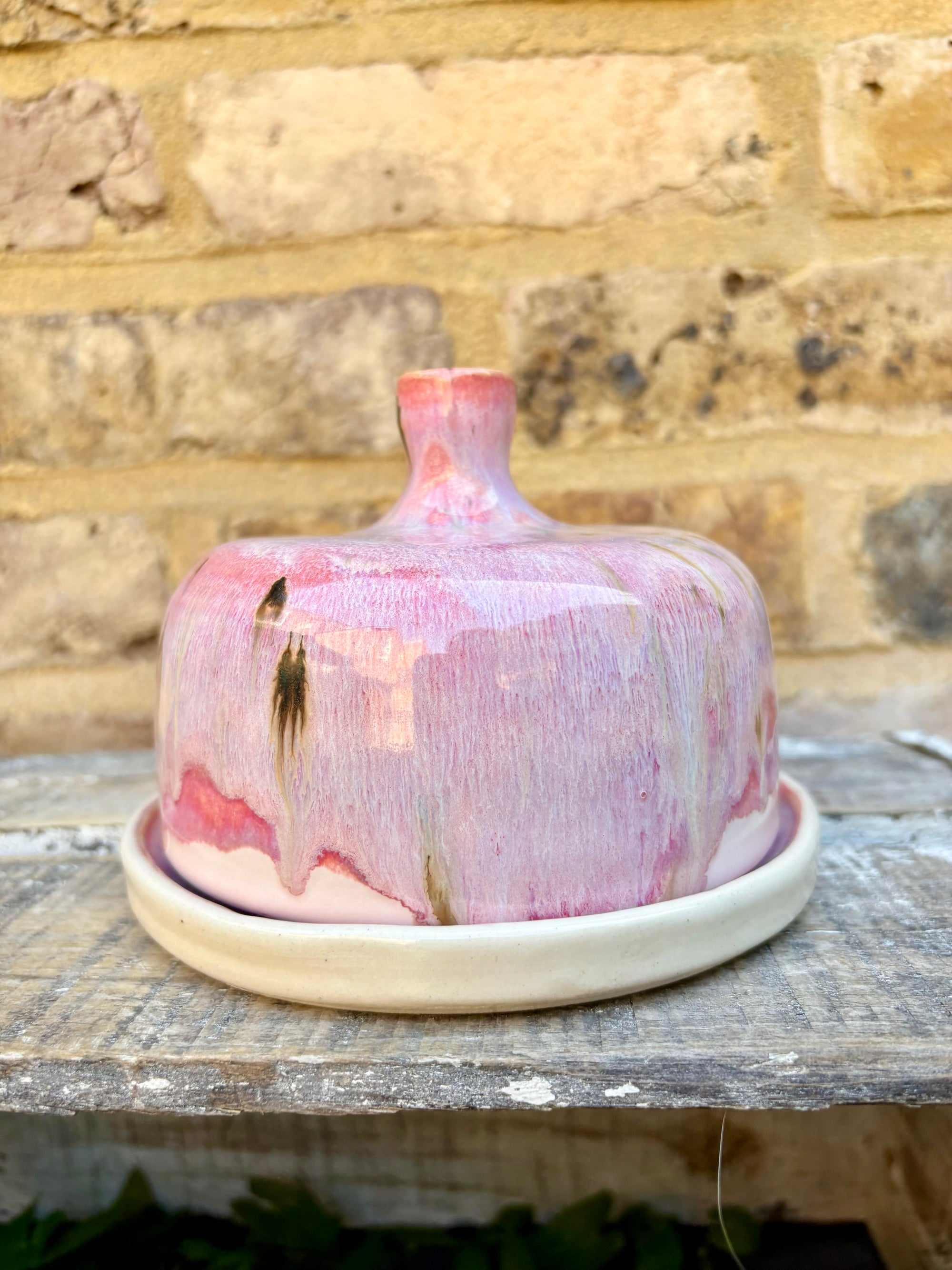 Butter Dish (buttery slut, pink, cream clay, knob)