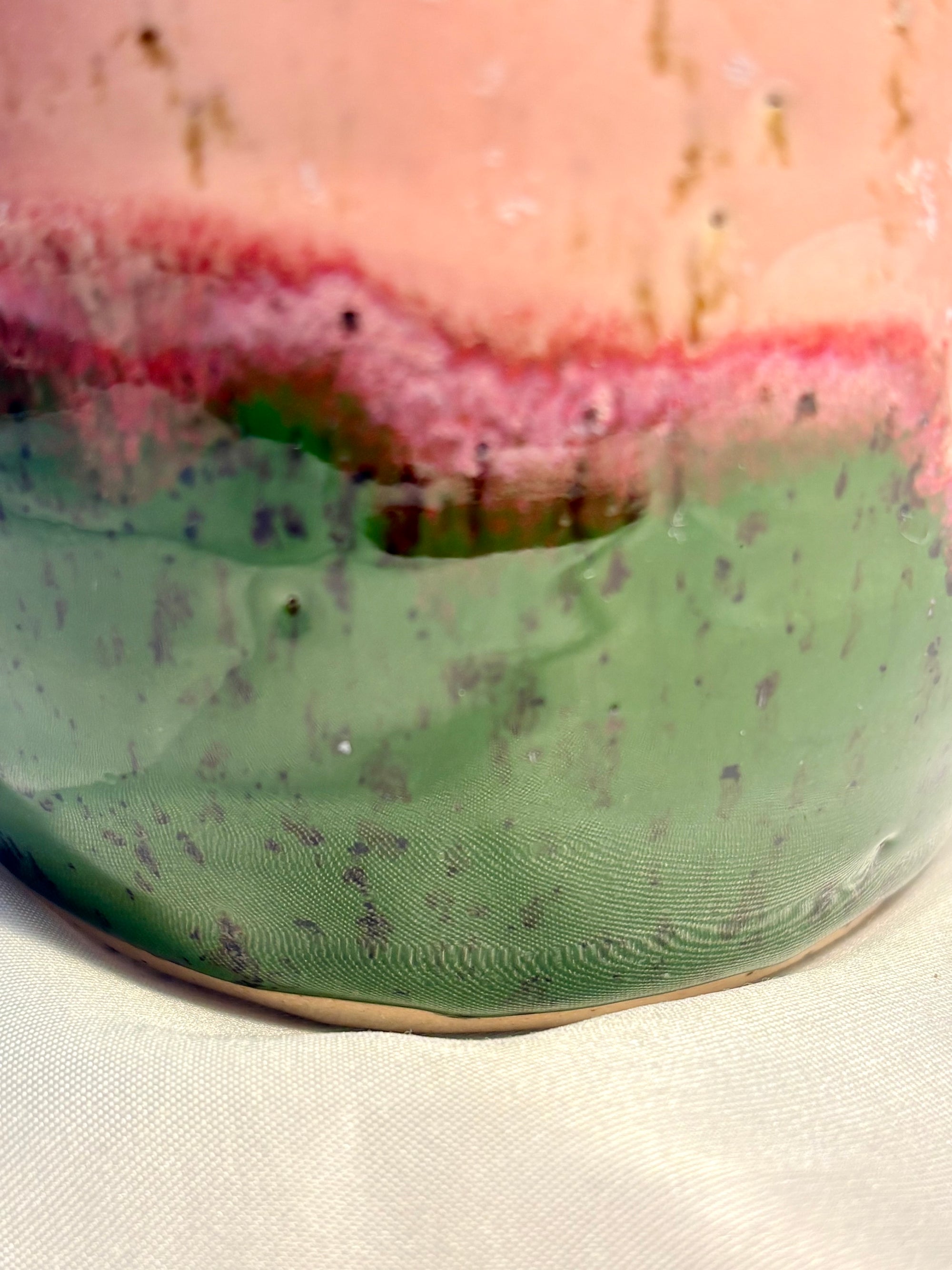 “Fuck off, i'm gardening" mug (pink/green)