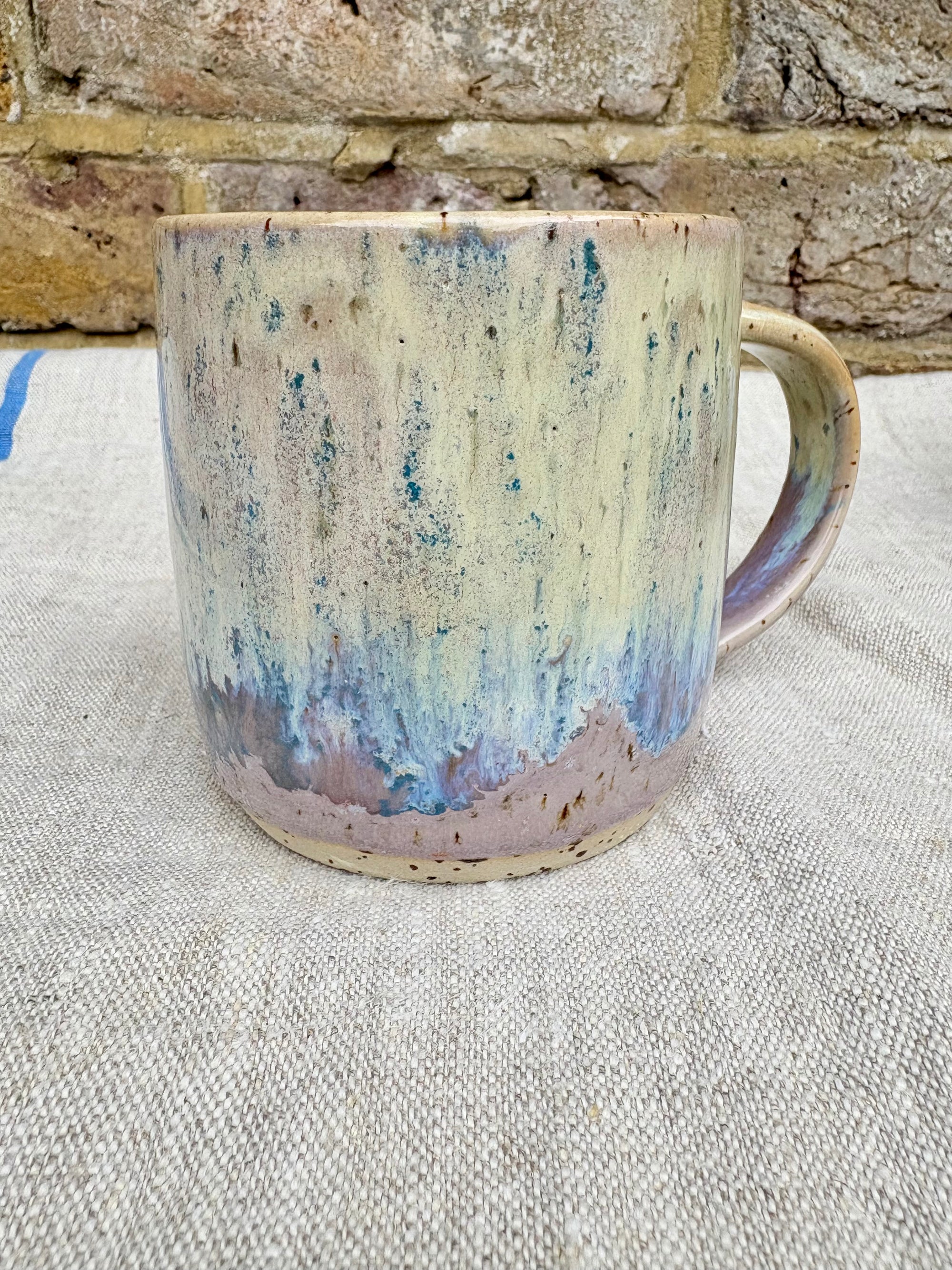 “Fuck off i'm reading" mug (Lilac Dream)