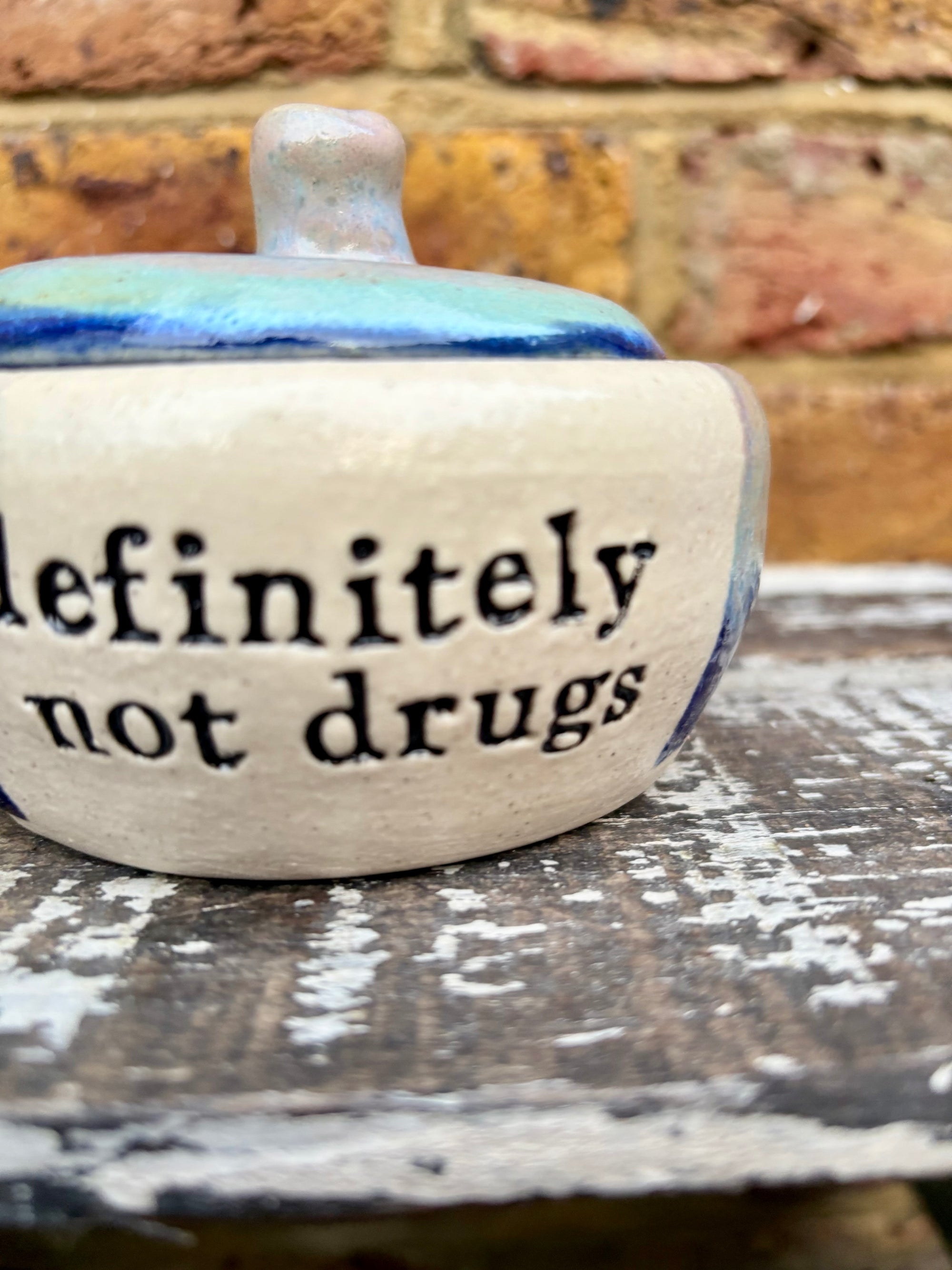 "definitely not drugs" lidded pot (blue night sky)