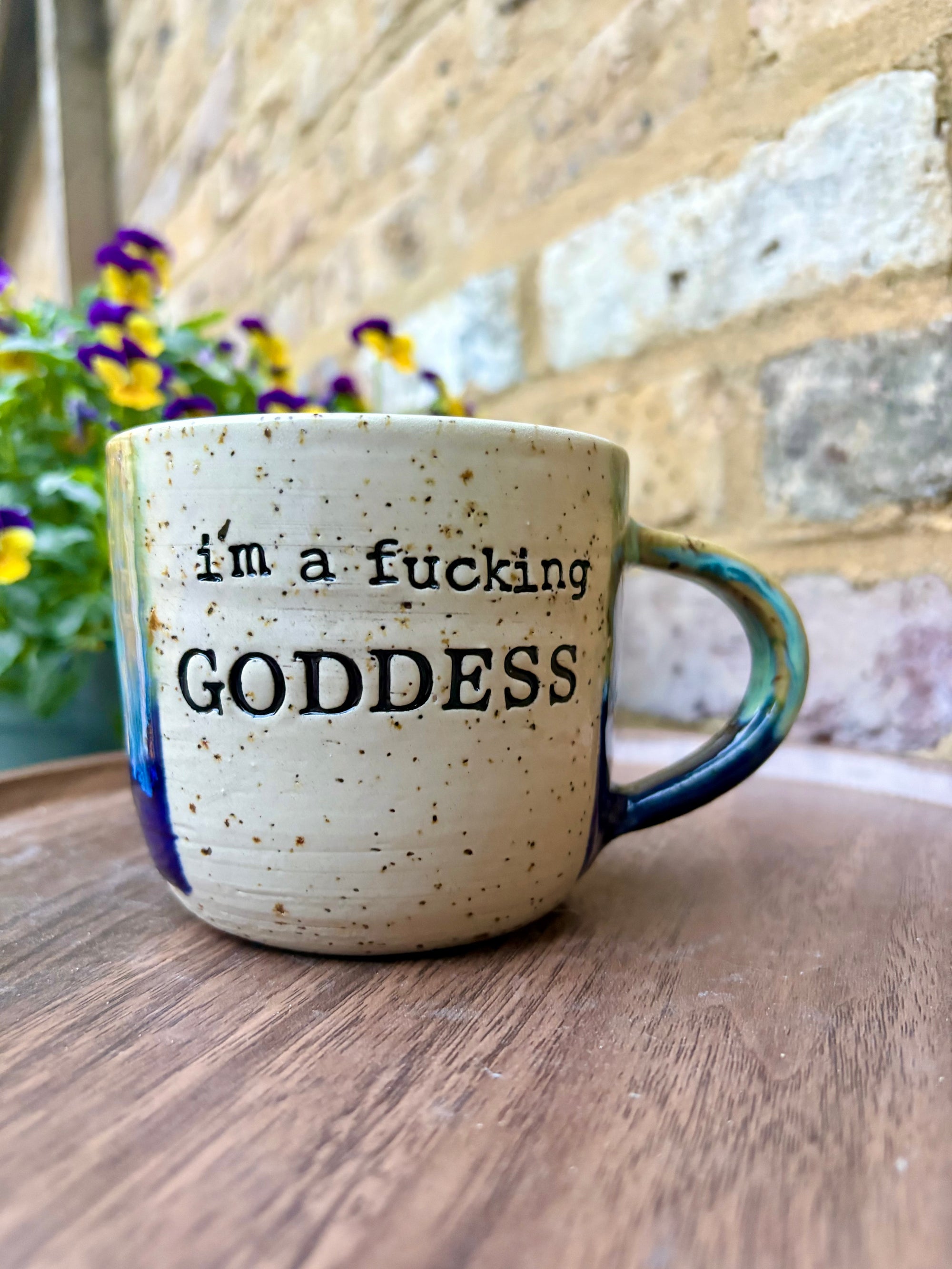 "I'm a fucking GODDESS" mug (310ml)