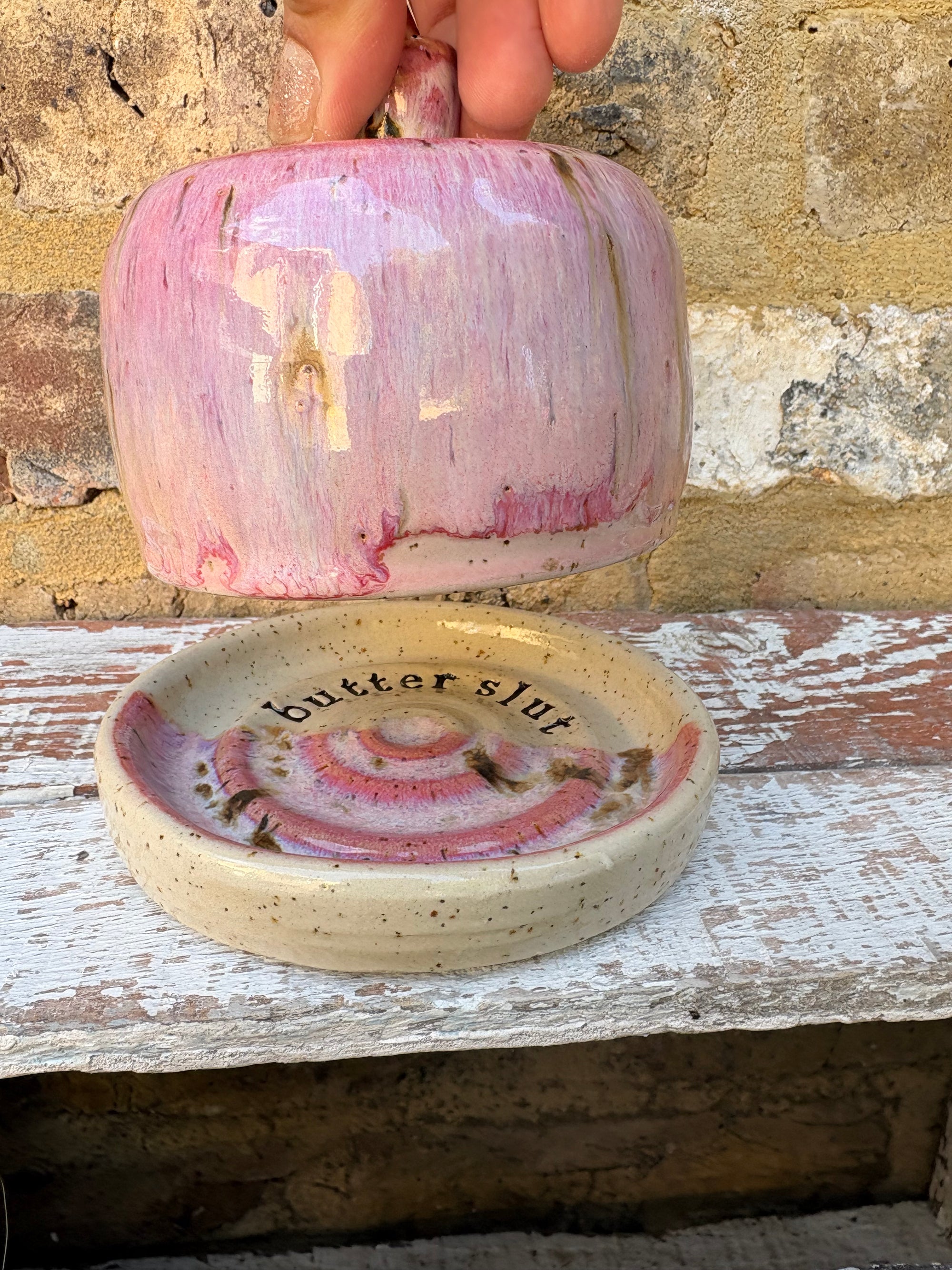 Table Butter Dish (butter slut, pink)