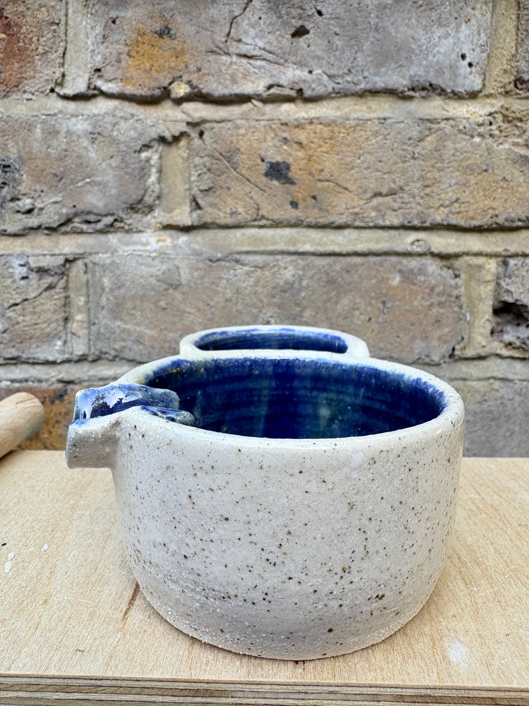 Ashtray with lighter holder (deep blue)