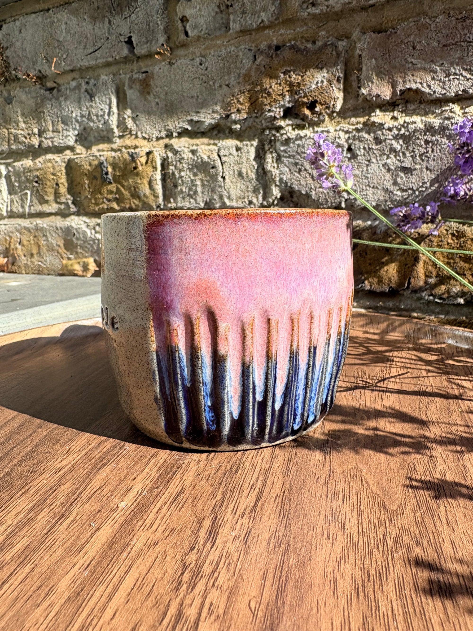 “ew people" mug (275ml, blue/pink, grey clay)