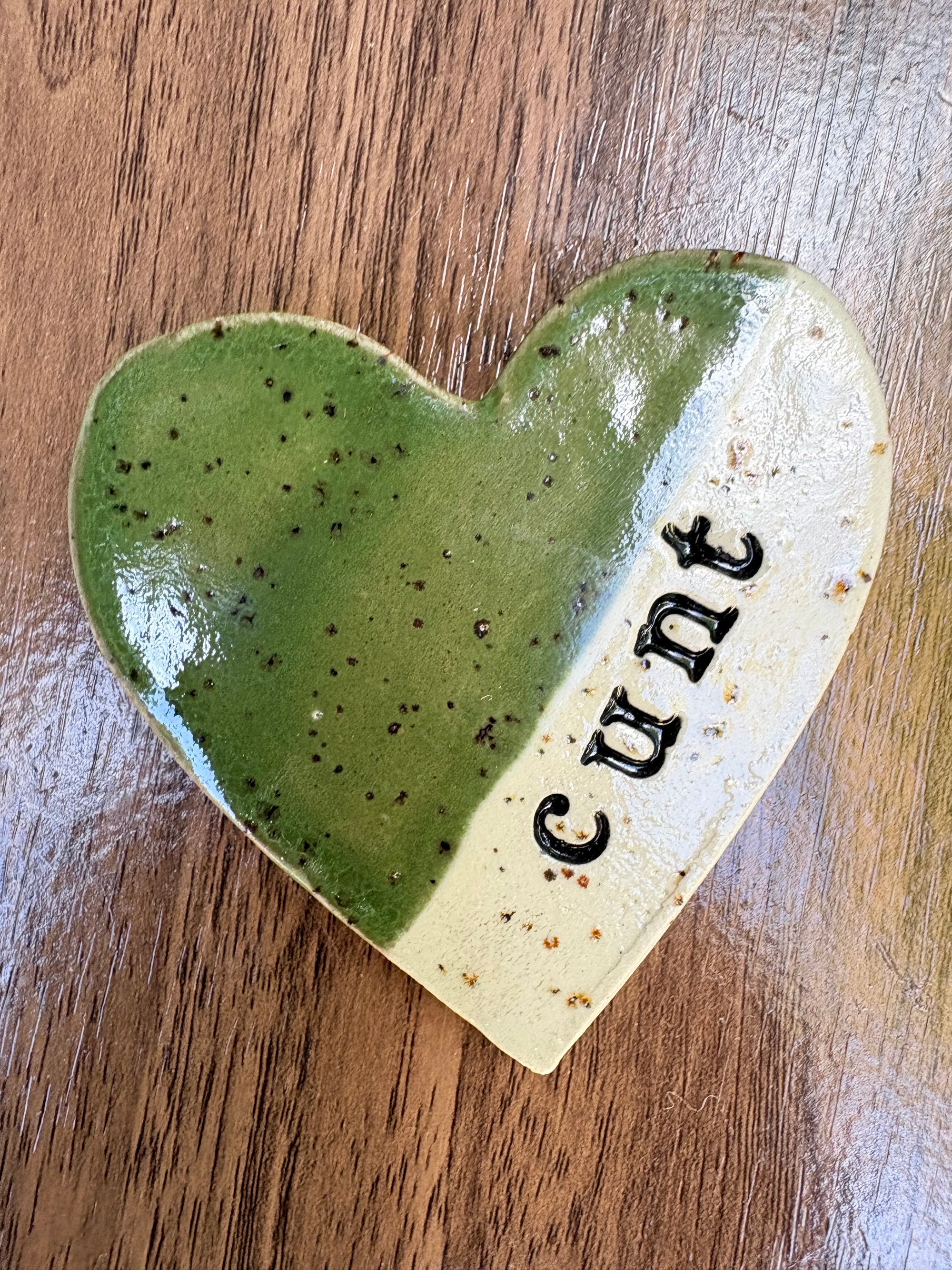 “cunt" magnet (green)