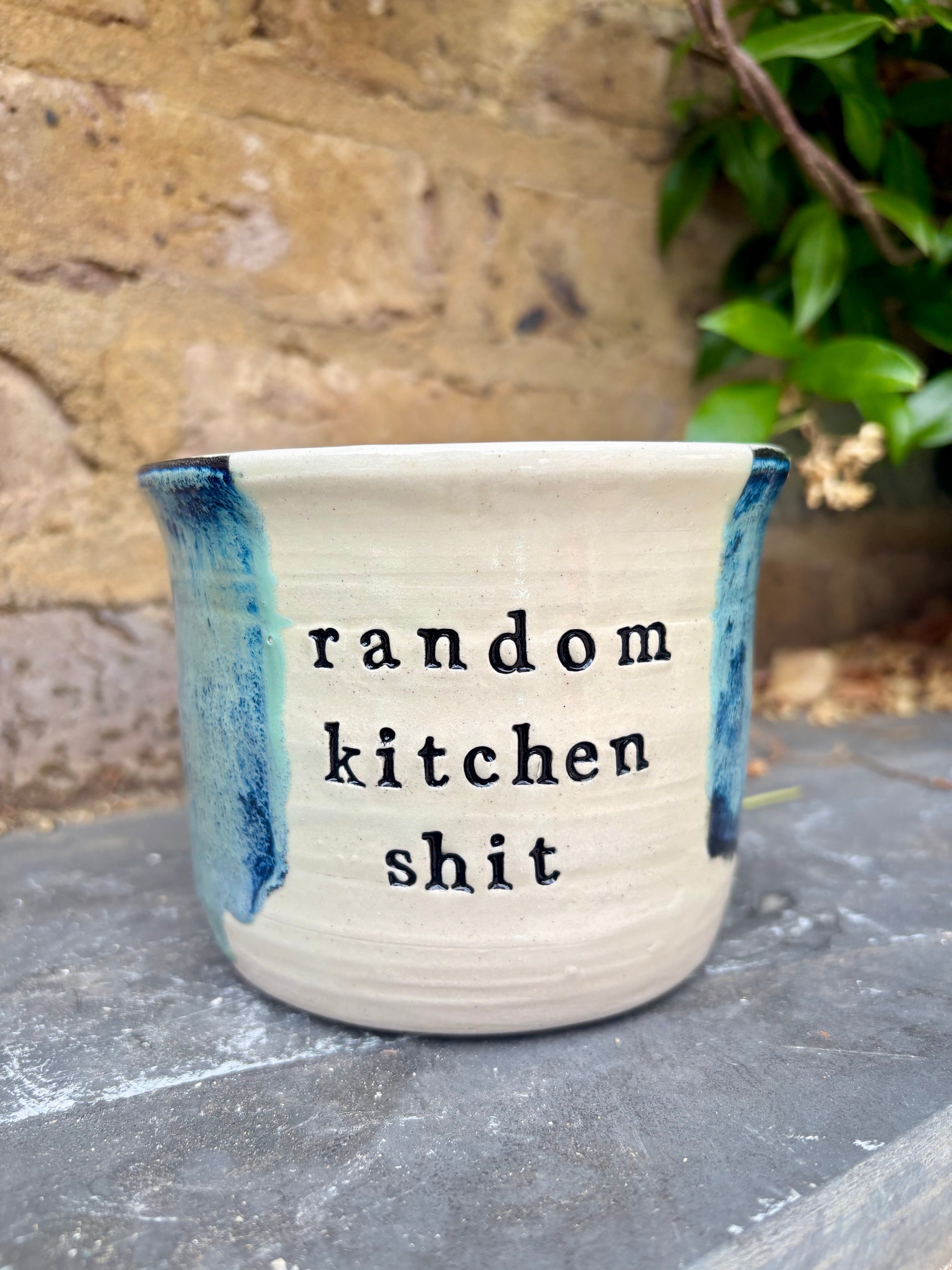"random kitchen shit" utensil holder (blue shore)