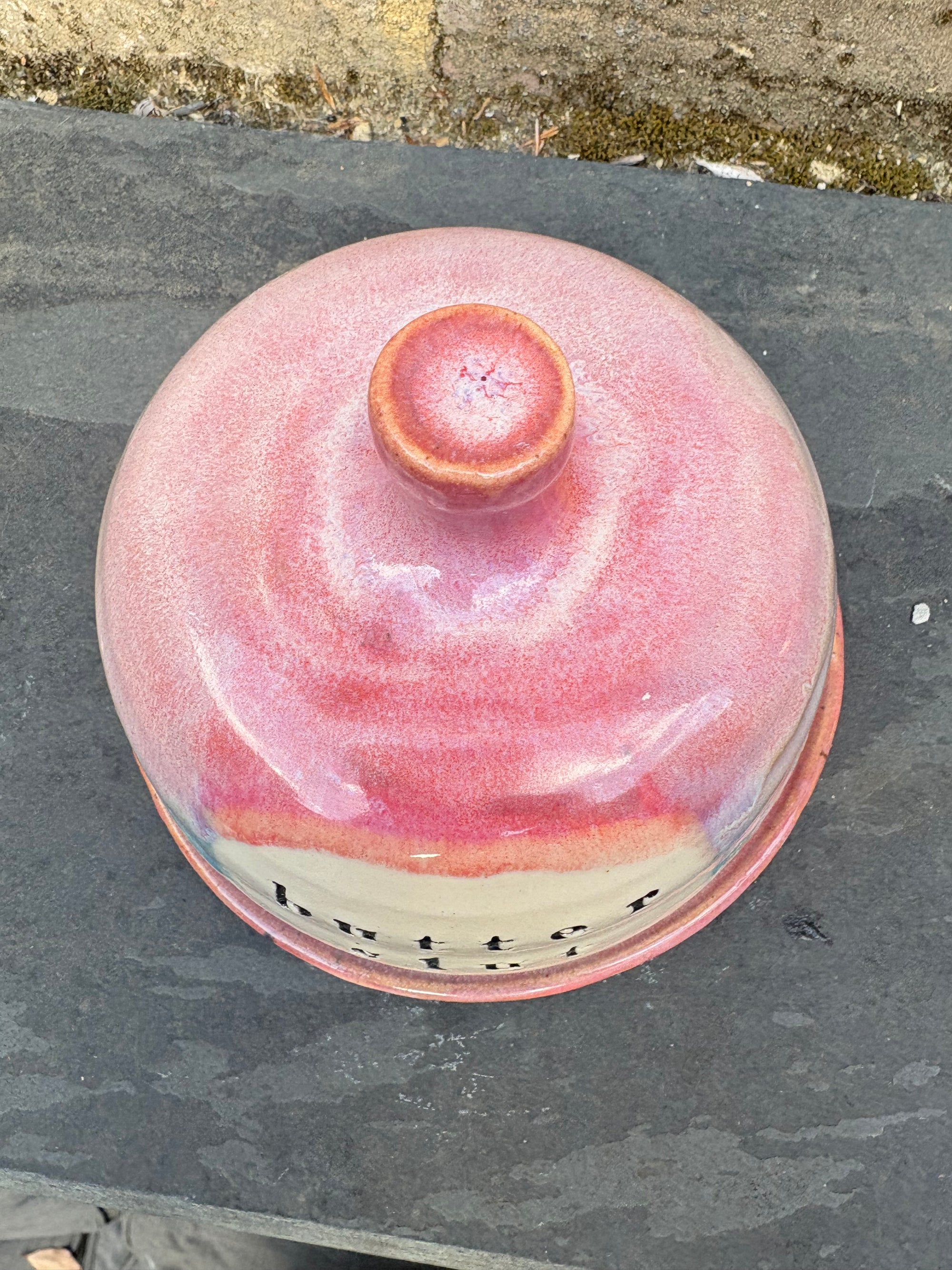 Butter Dish (butter slut, pink night sky, cream clay, knob)