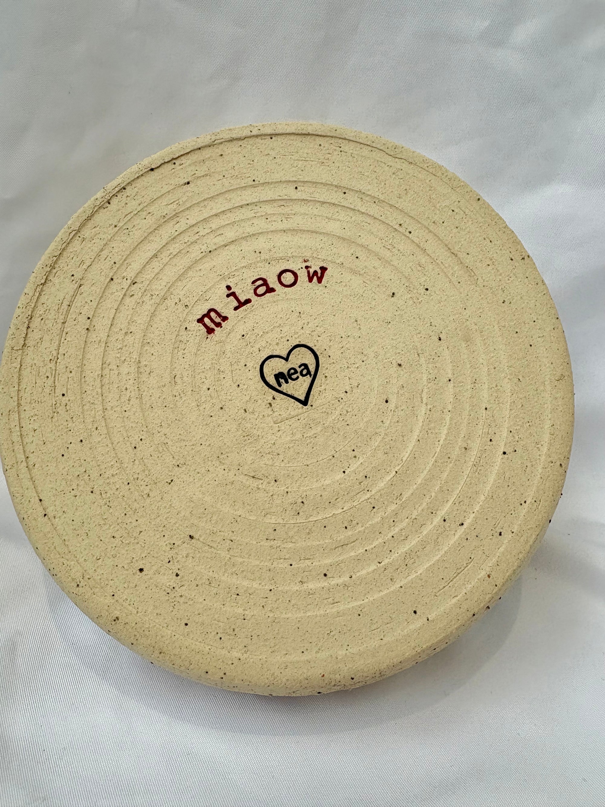 “karma is a cat” cat bowl (pink/purple)