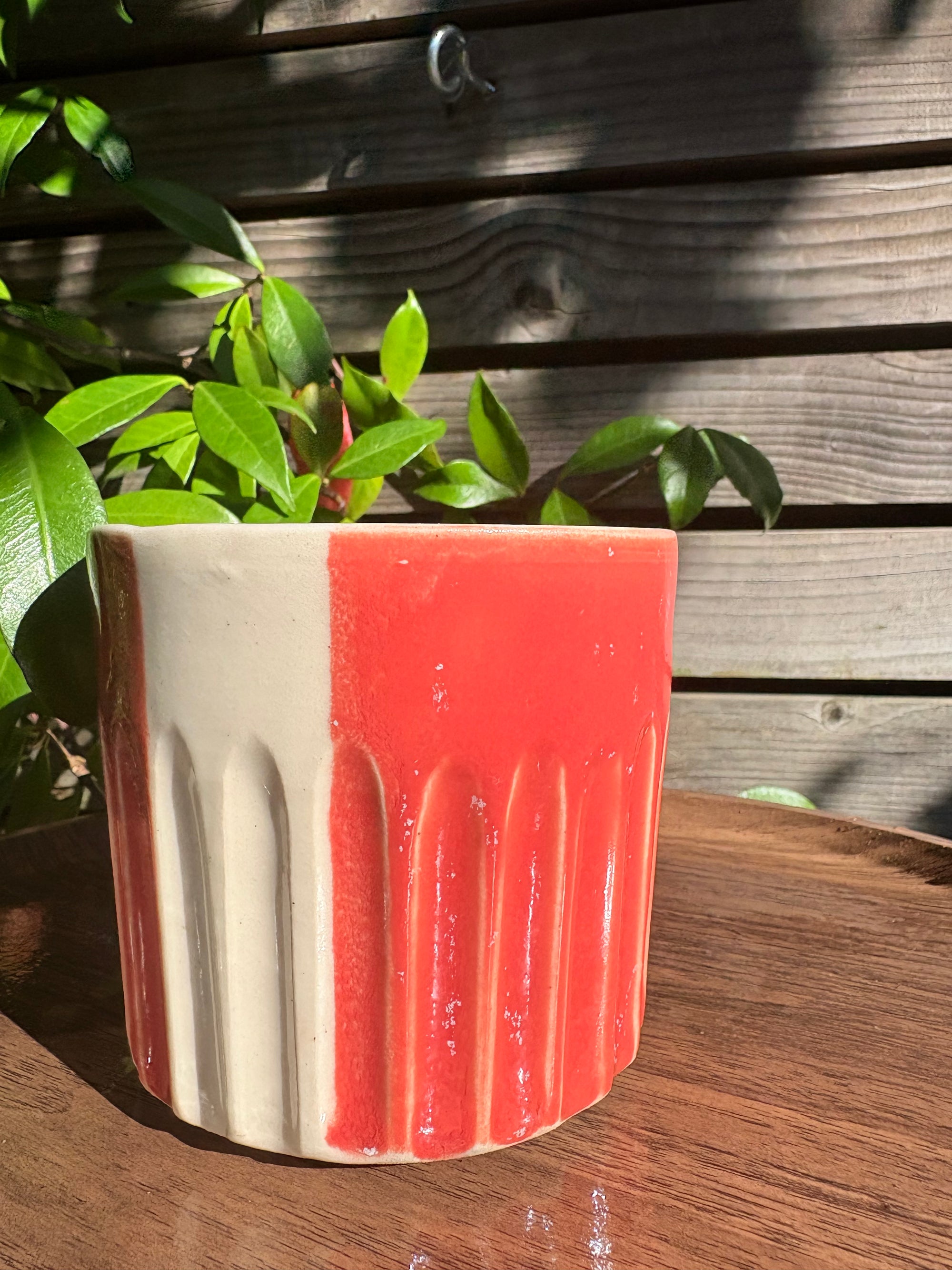 "fuck off, i'm watching the traitors" mug (no handle/orange speckle/grooves, 320ml)