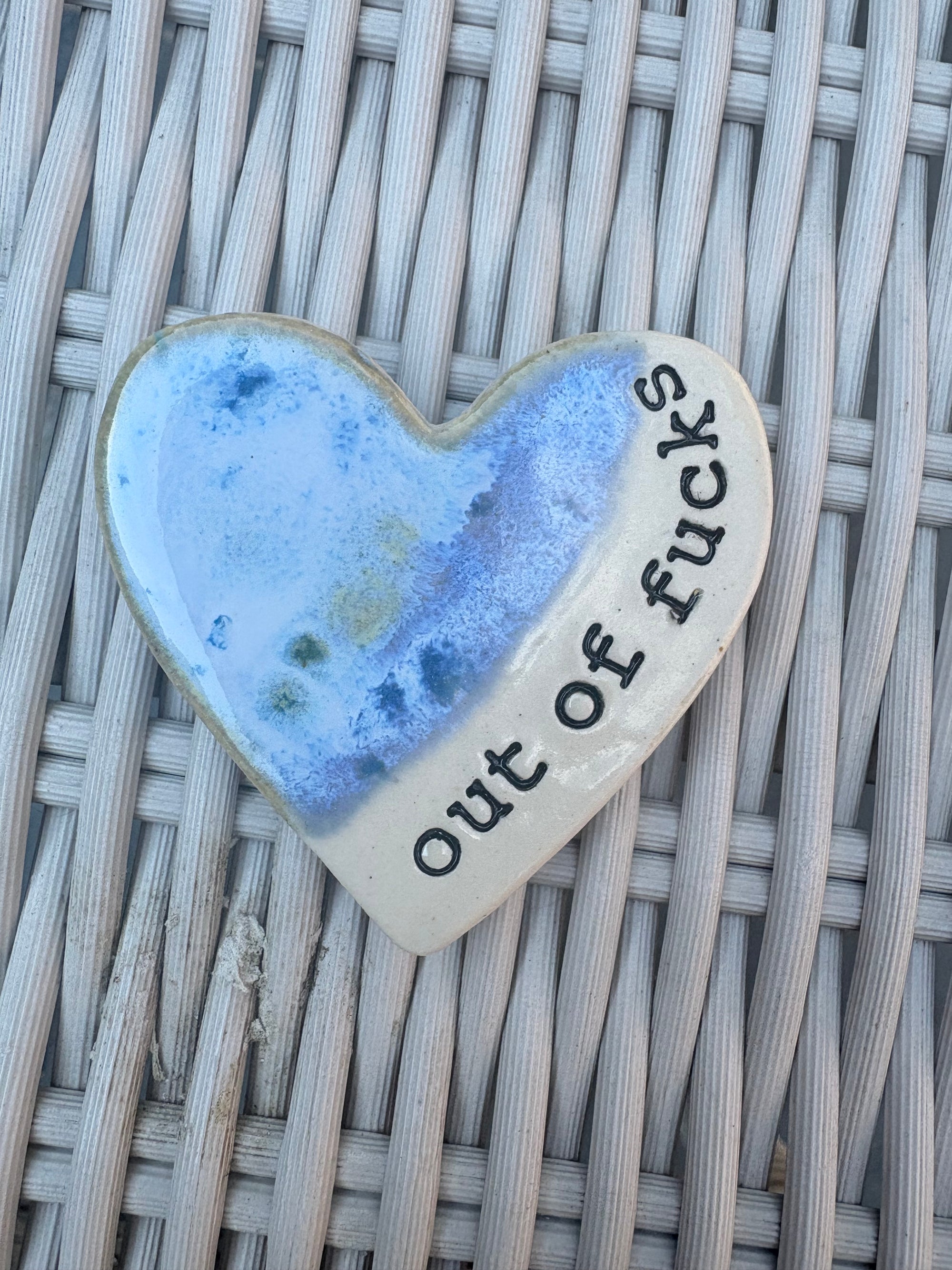 “out of fucks" magnet (blue, large)