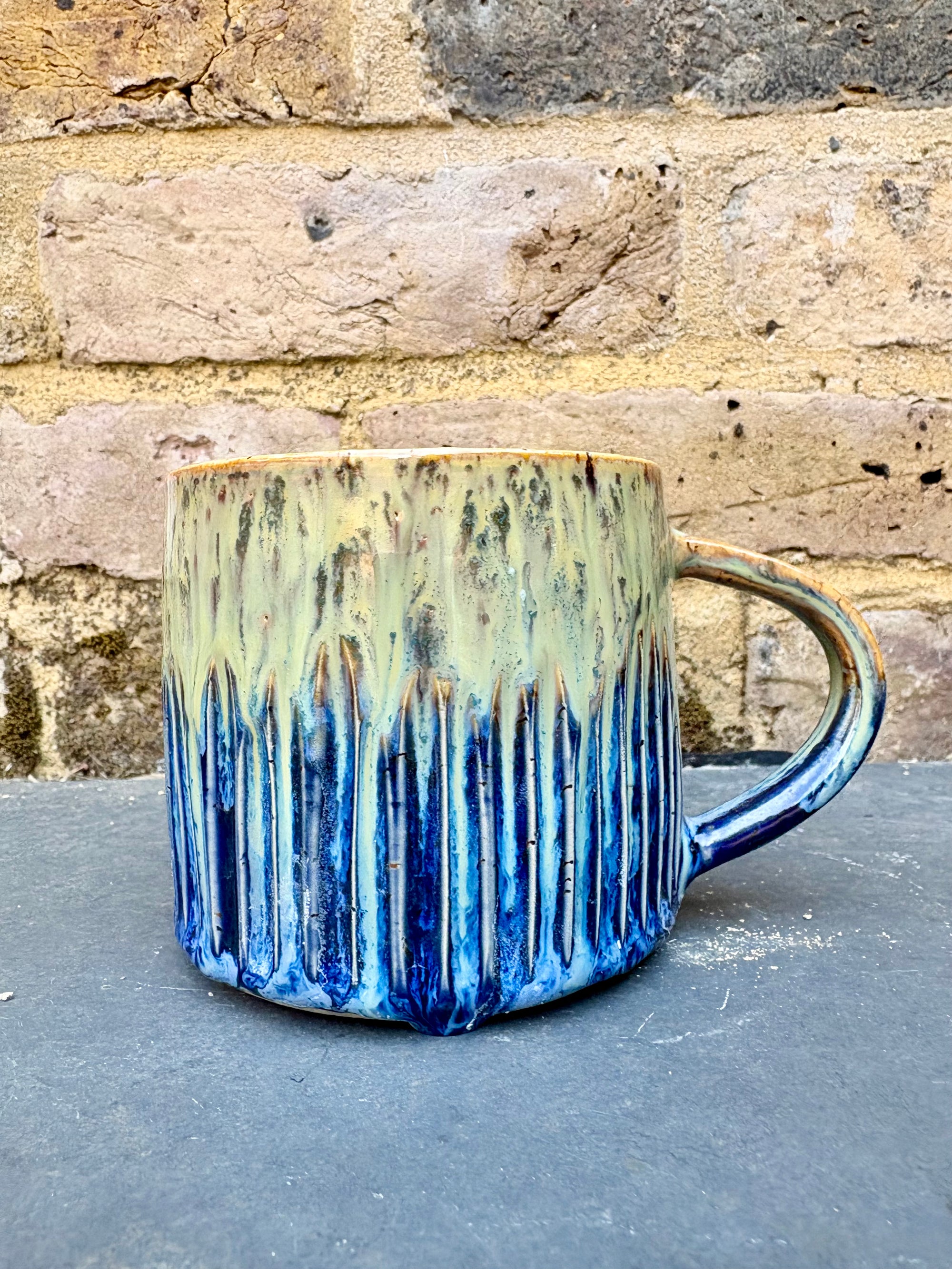 “I 💙 meetings” “everyone else is a grade A cunt" mug (blue/green)