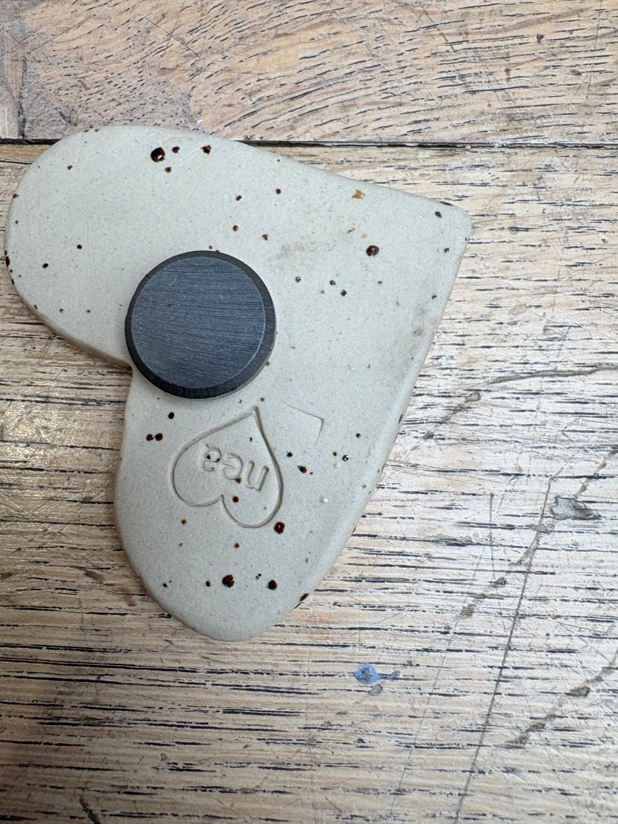 “wanker” Magnet (beige, medium)