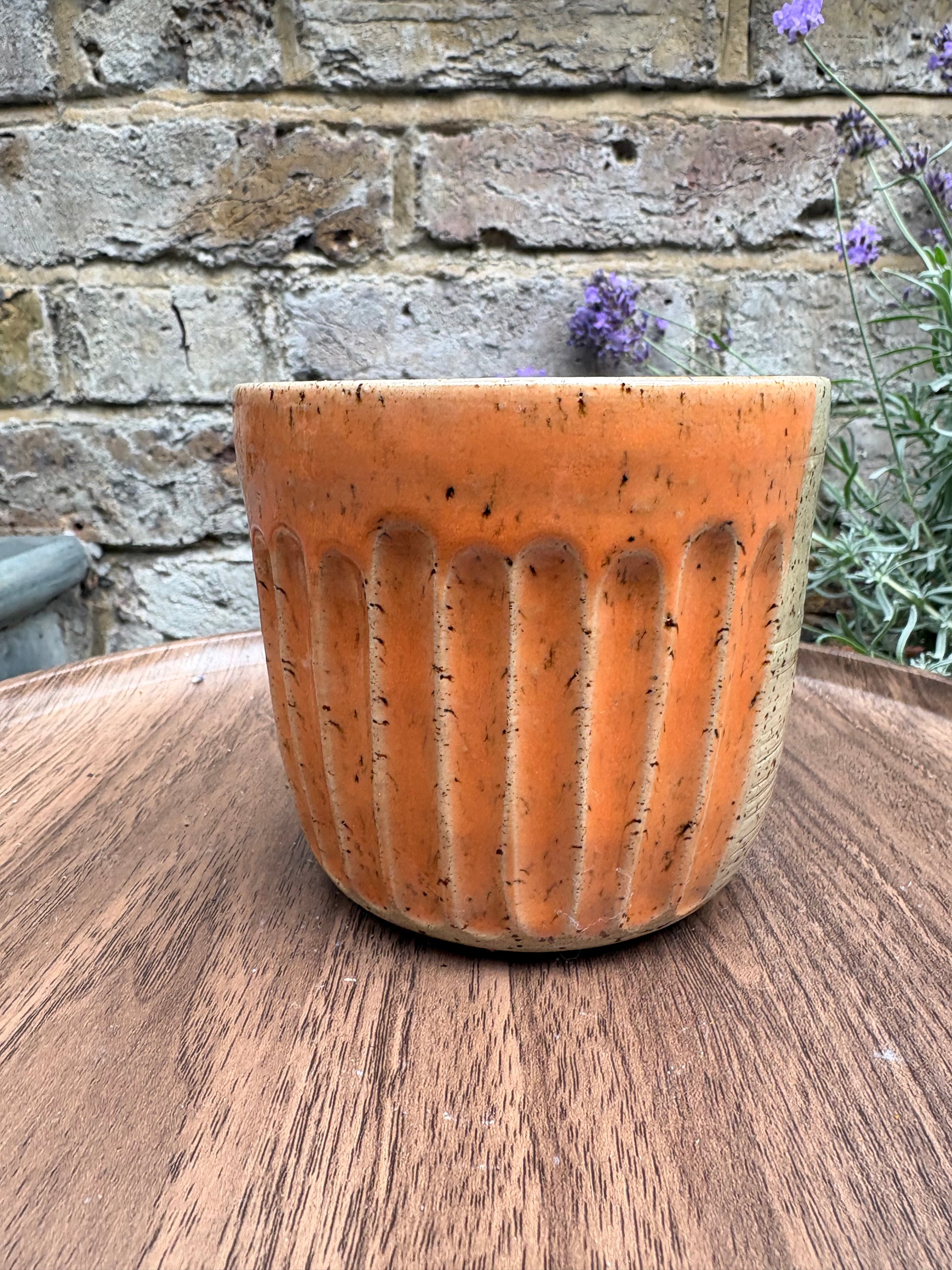 "fuck off, i'm watching the traitors" mug (no handle/orange/grooves, 350ml)