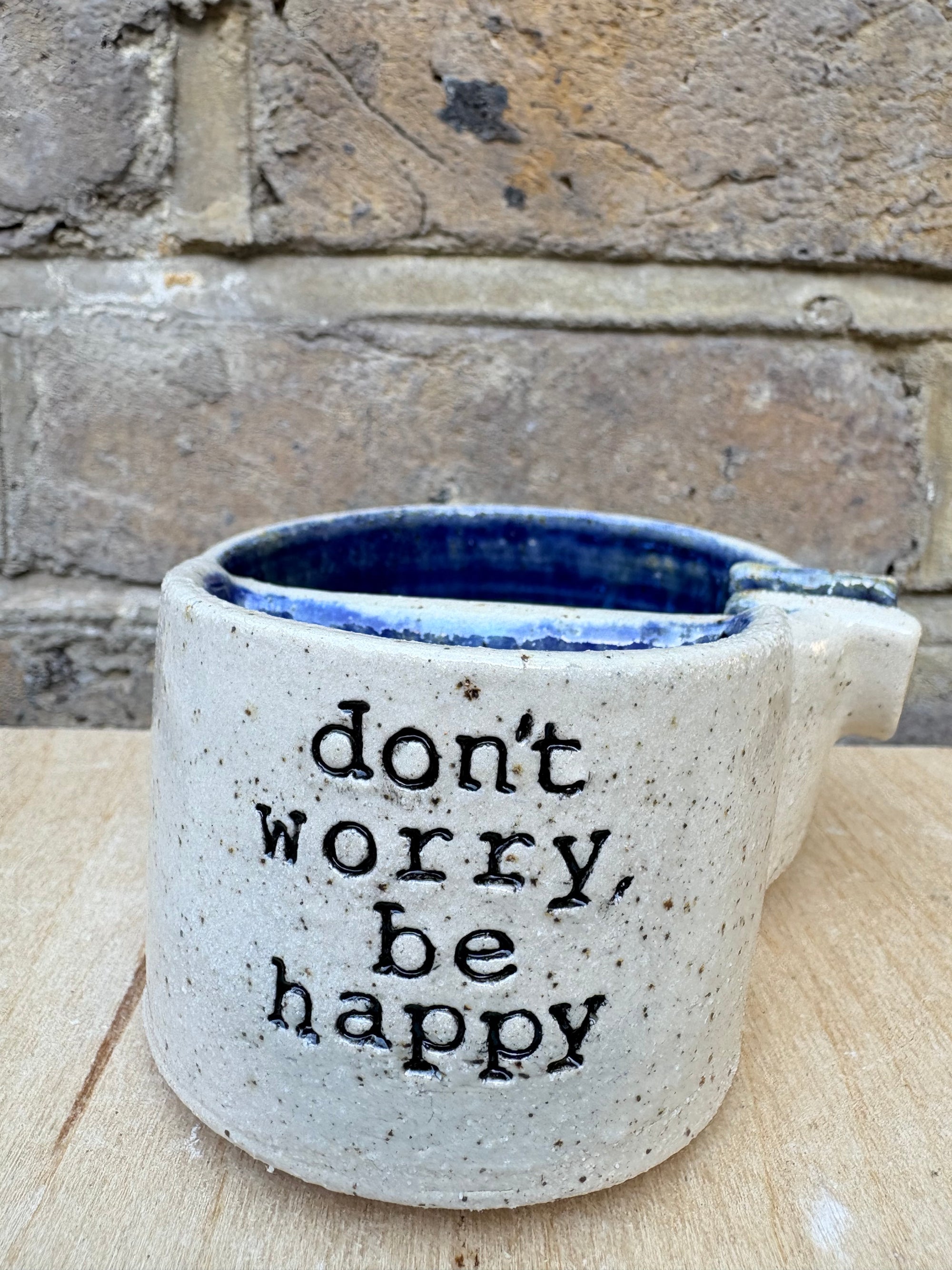 Ashtray with lighter holder (deep blue)