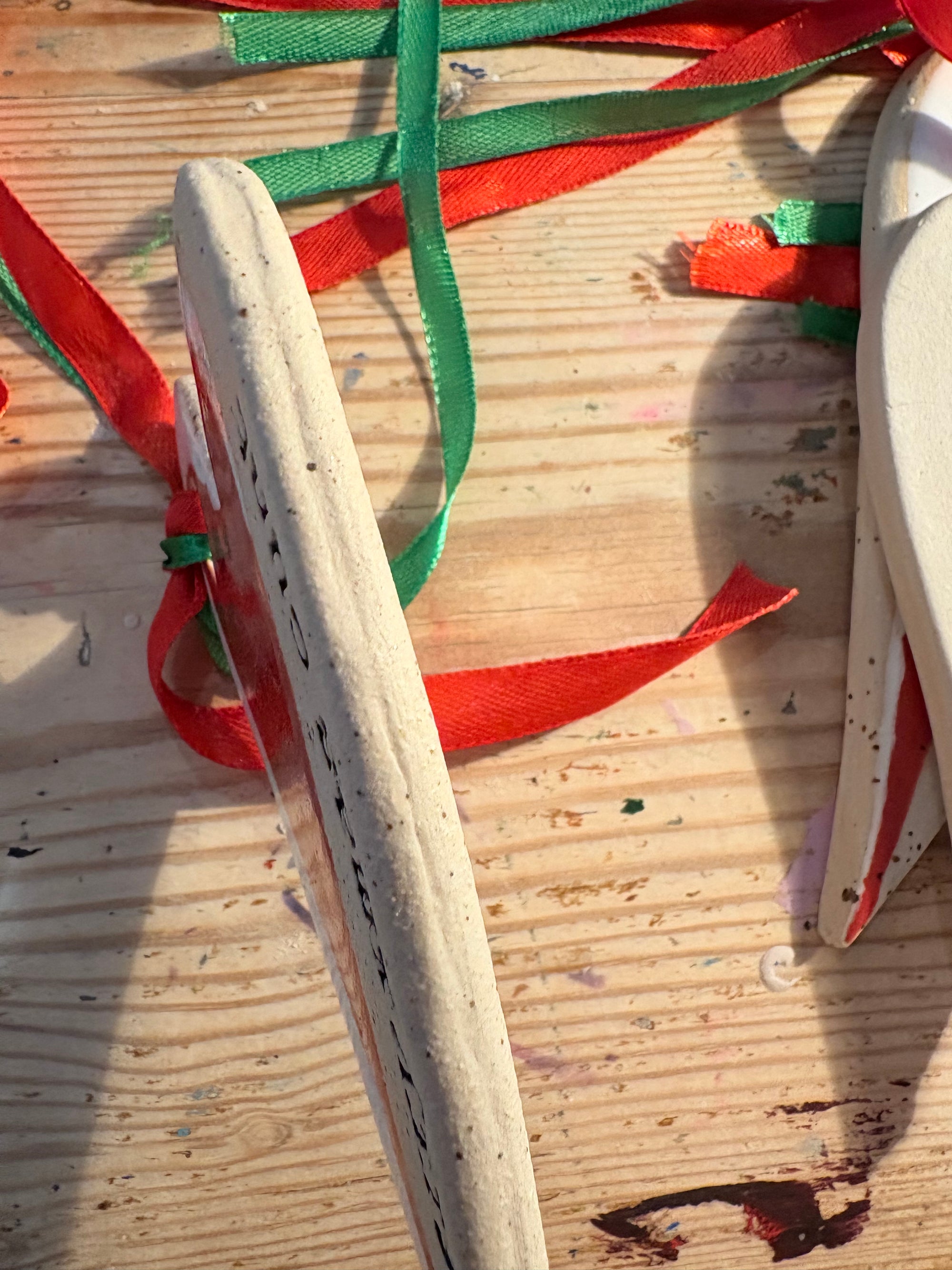 “merry xmas cunt” hanging decoration (red and white, large)