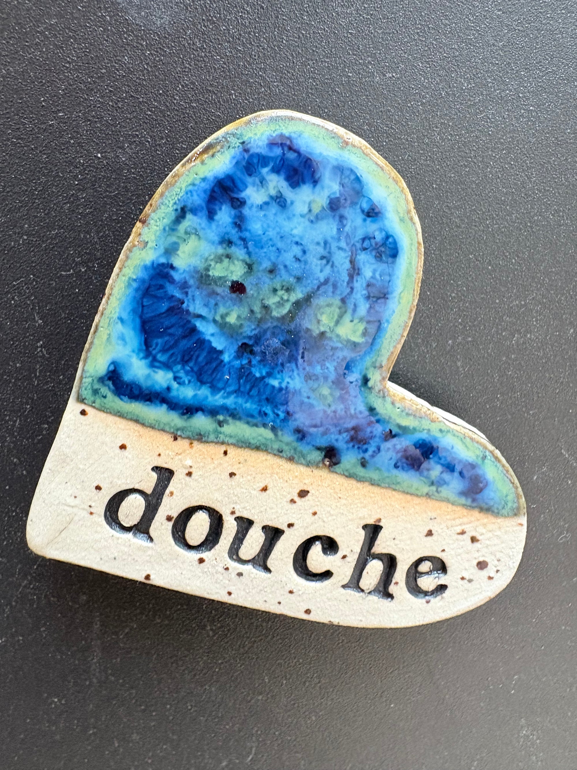 “douche” Magnet (blue, medium)
