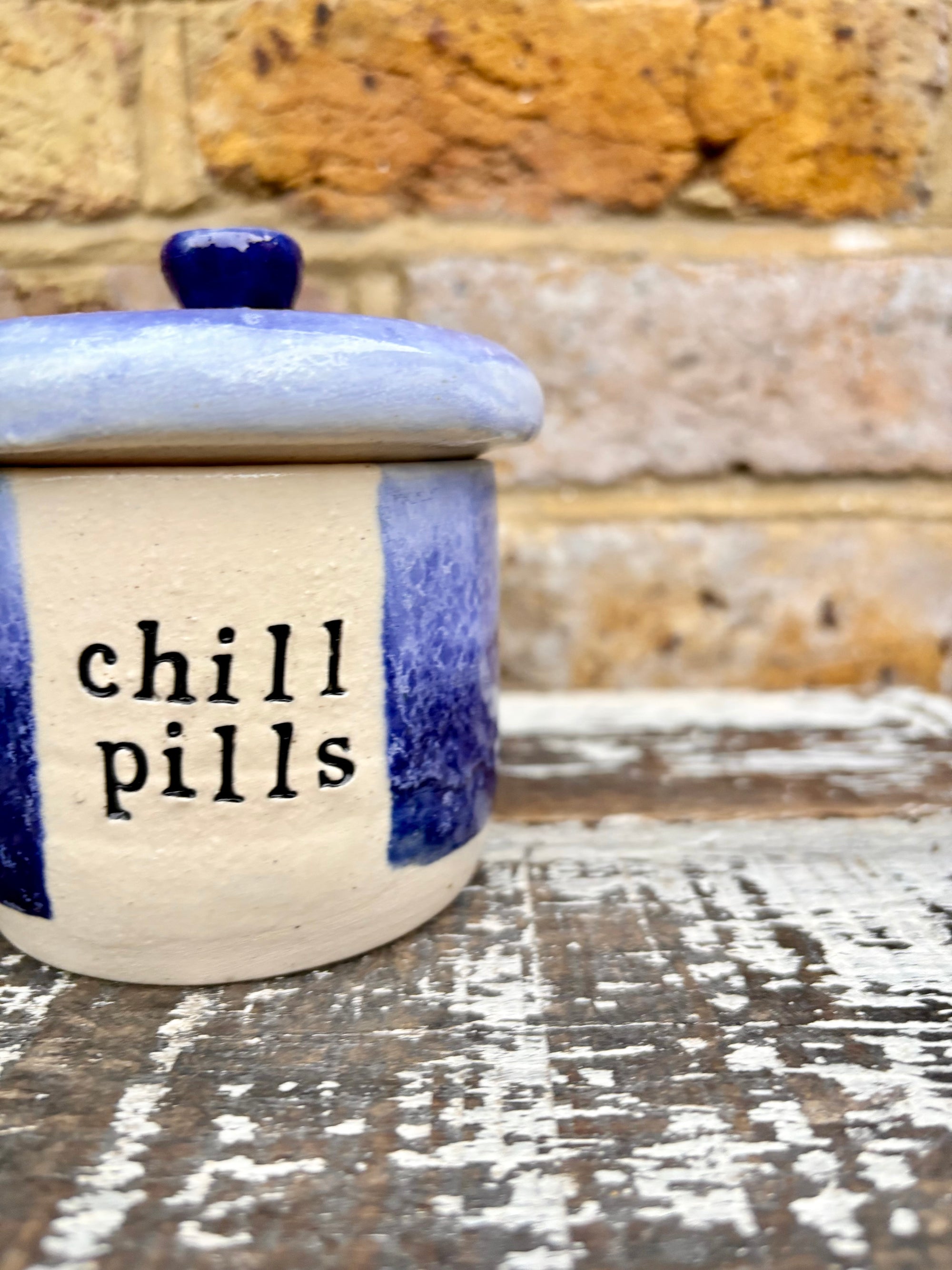 "chill pills" lidded pot (blue)