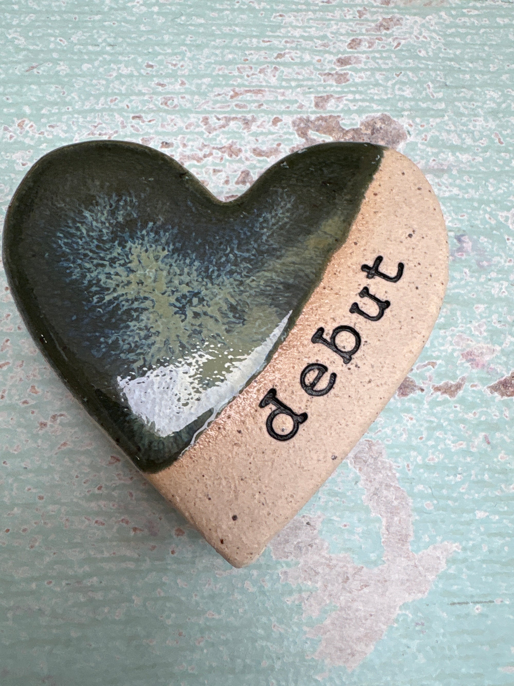 "debut" magnet