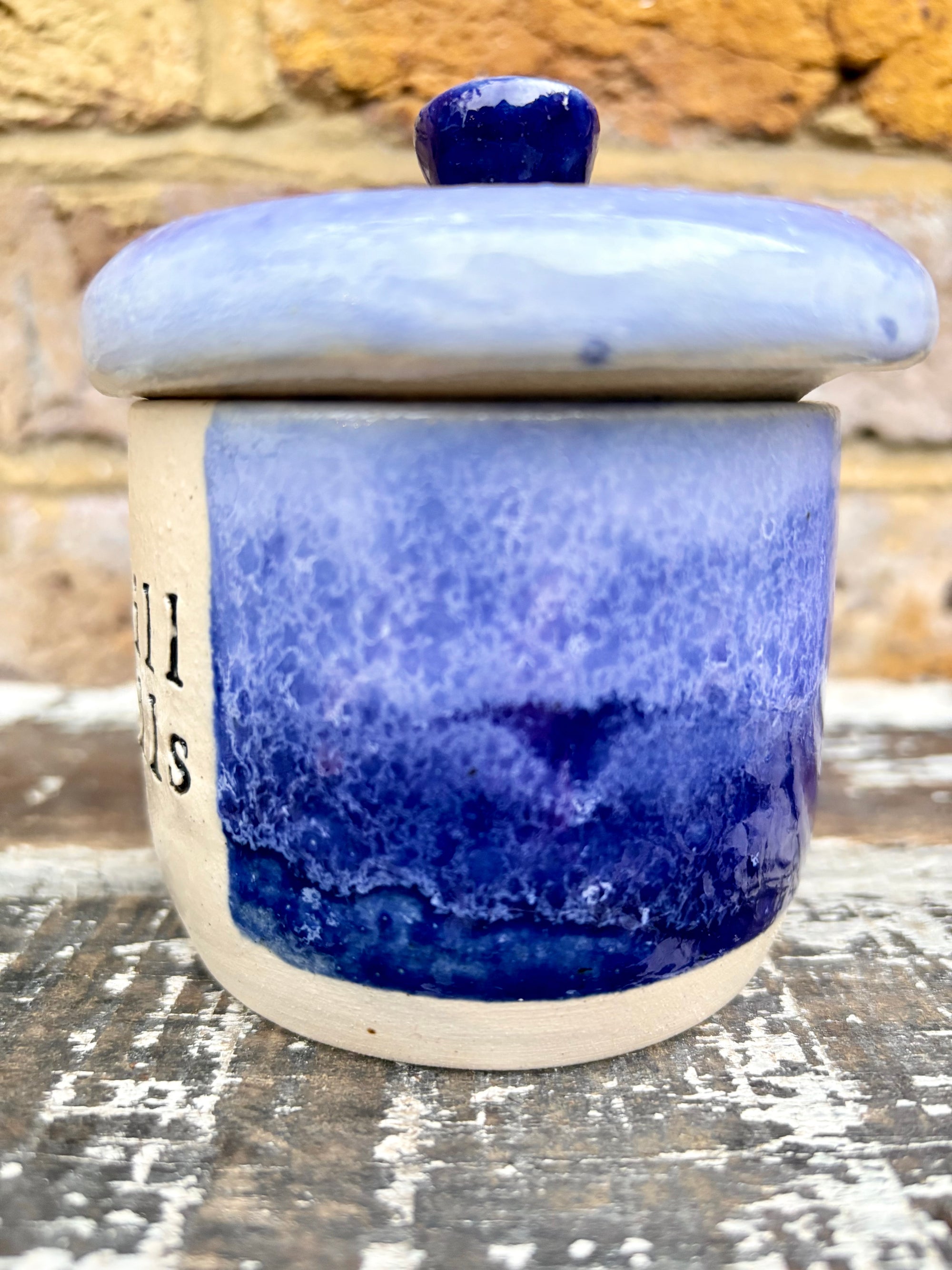 "chill pills" lidded pot (blue)