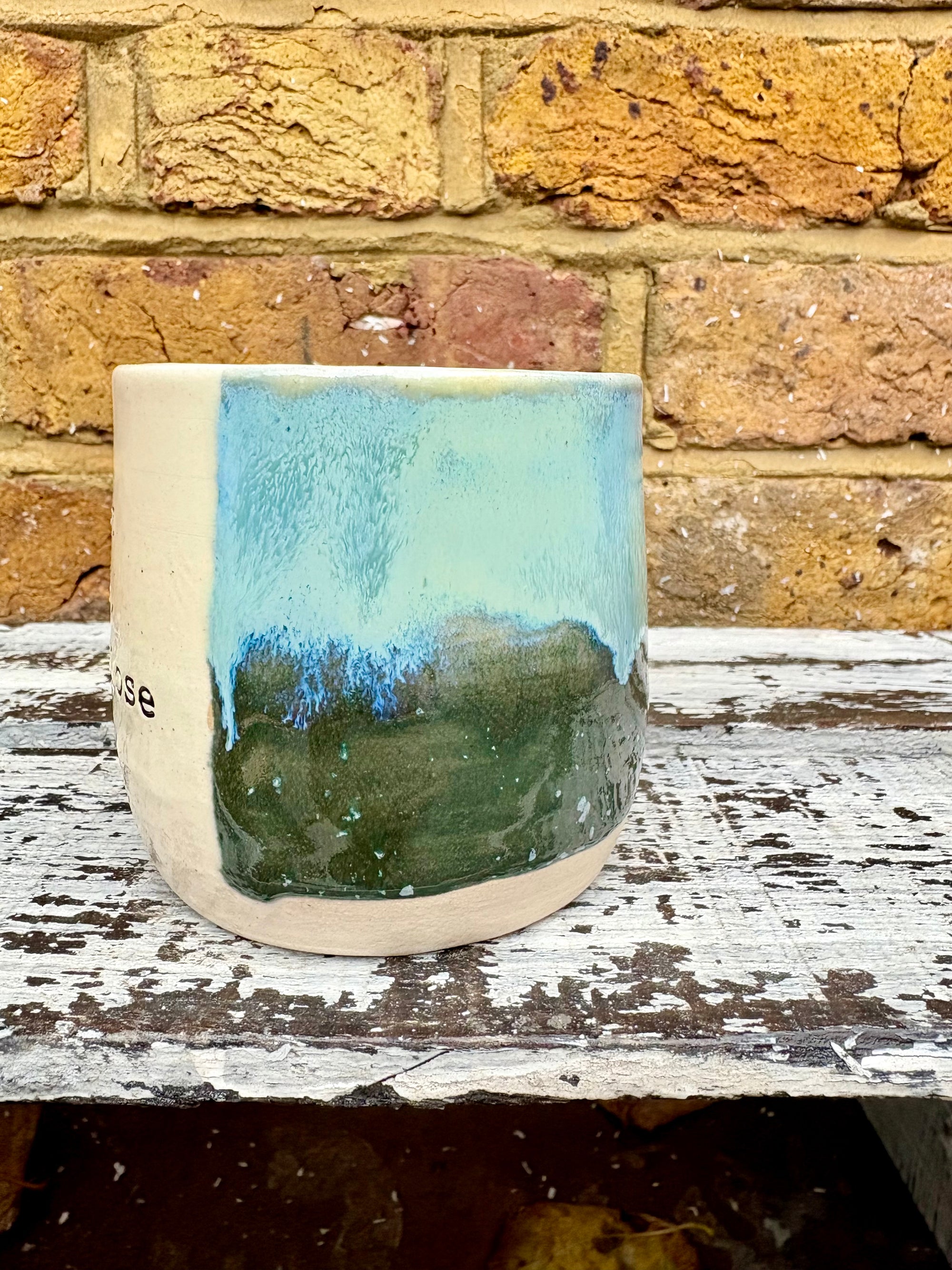 "if you can read this, you're too close" mug (Green Dream)