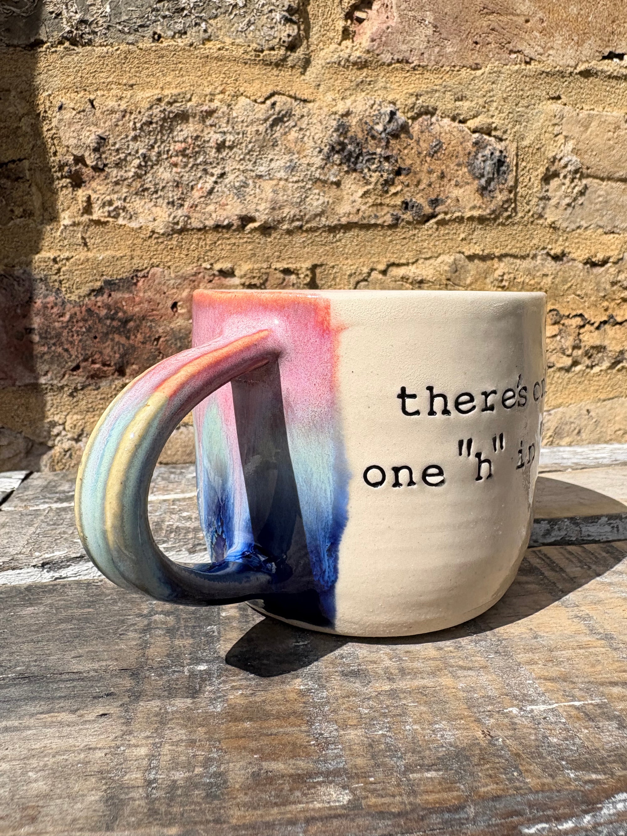 "there's only one "h" in "aitch" mug (pink night sky)