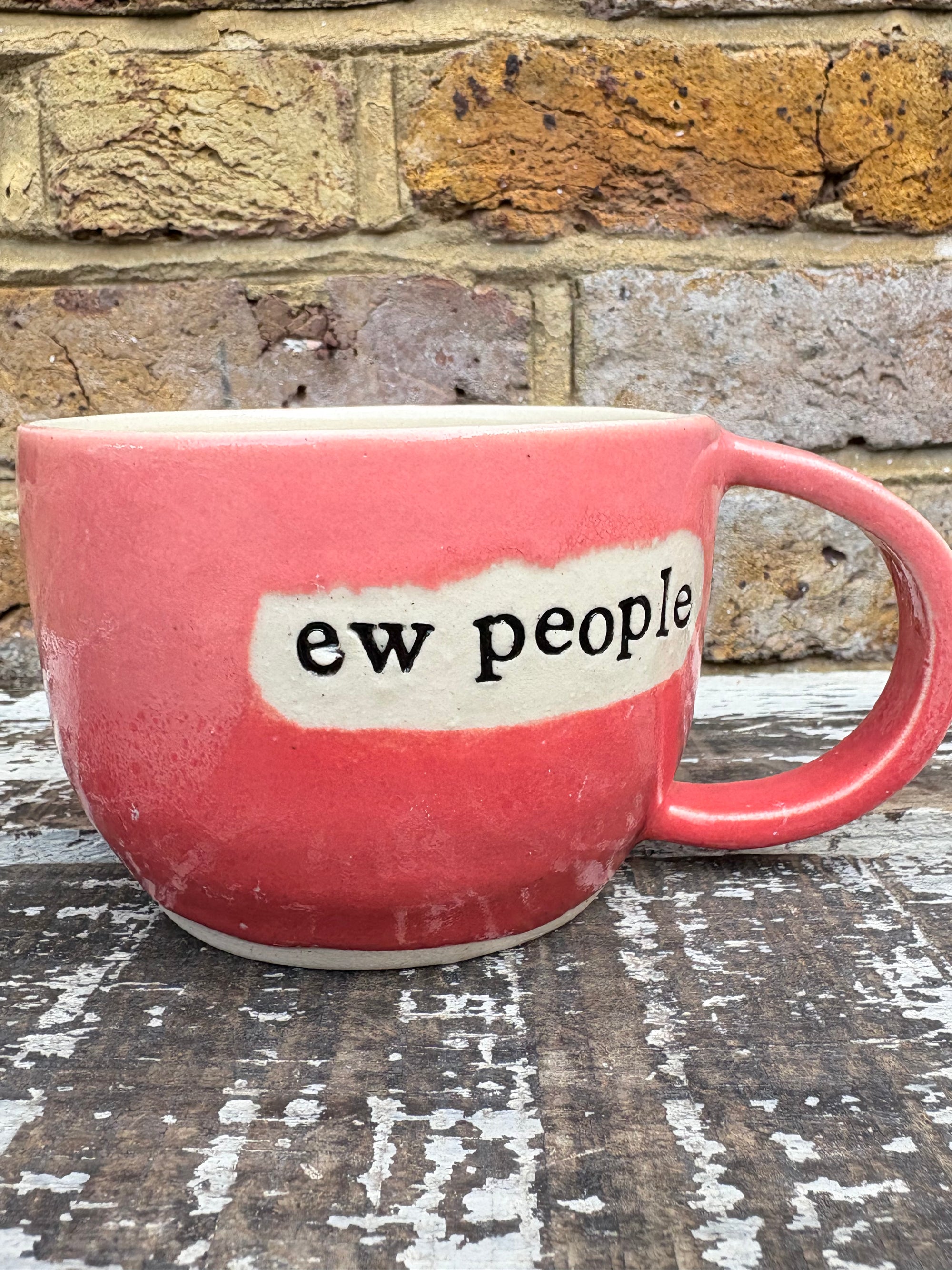 "ew, people" mug (Pink)