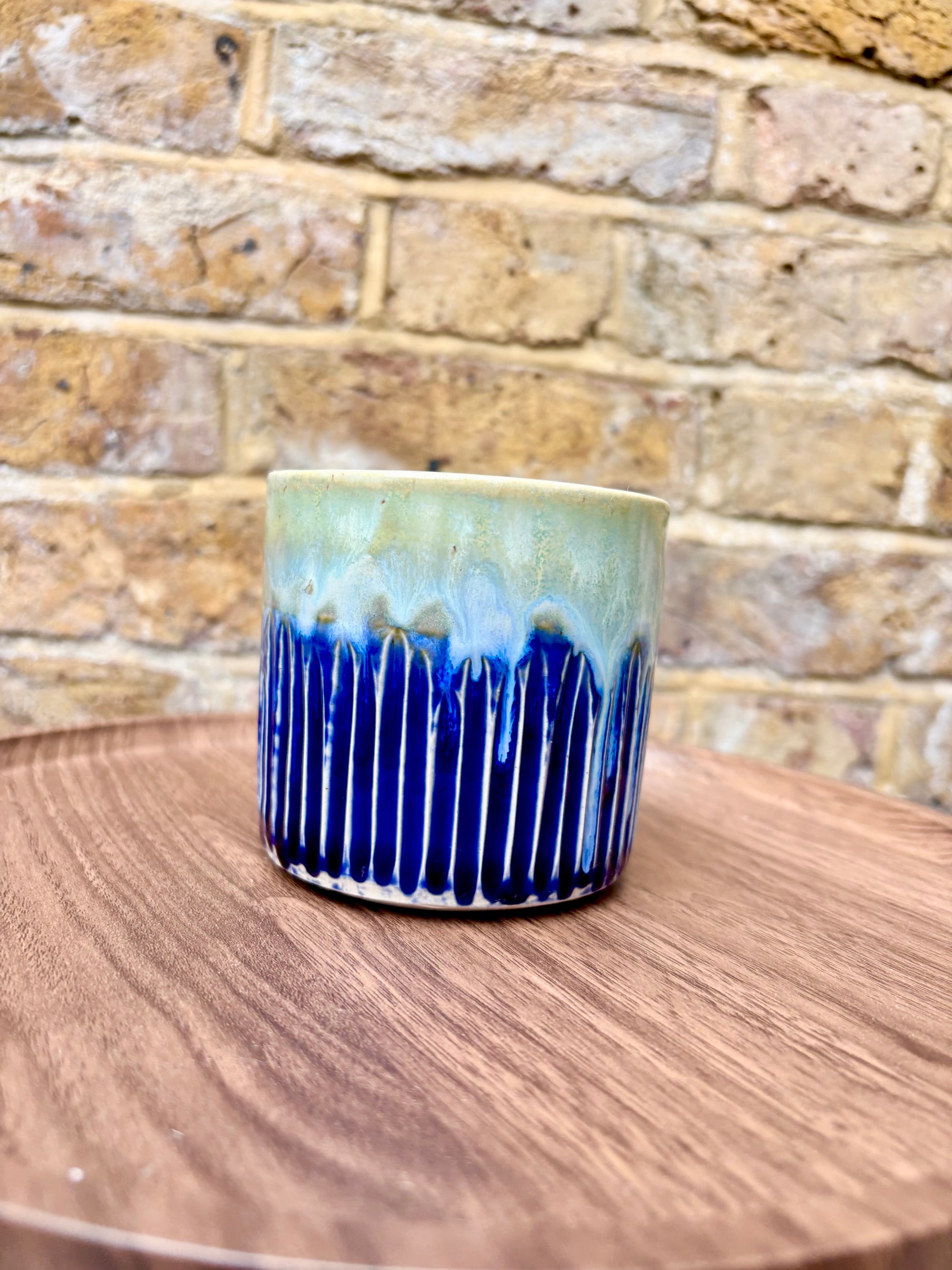 "no one knows what the fuck they're doing" mug (320ml, blue/green)