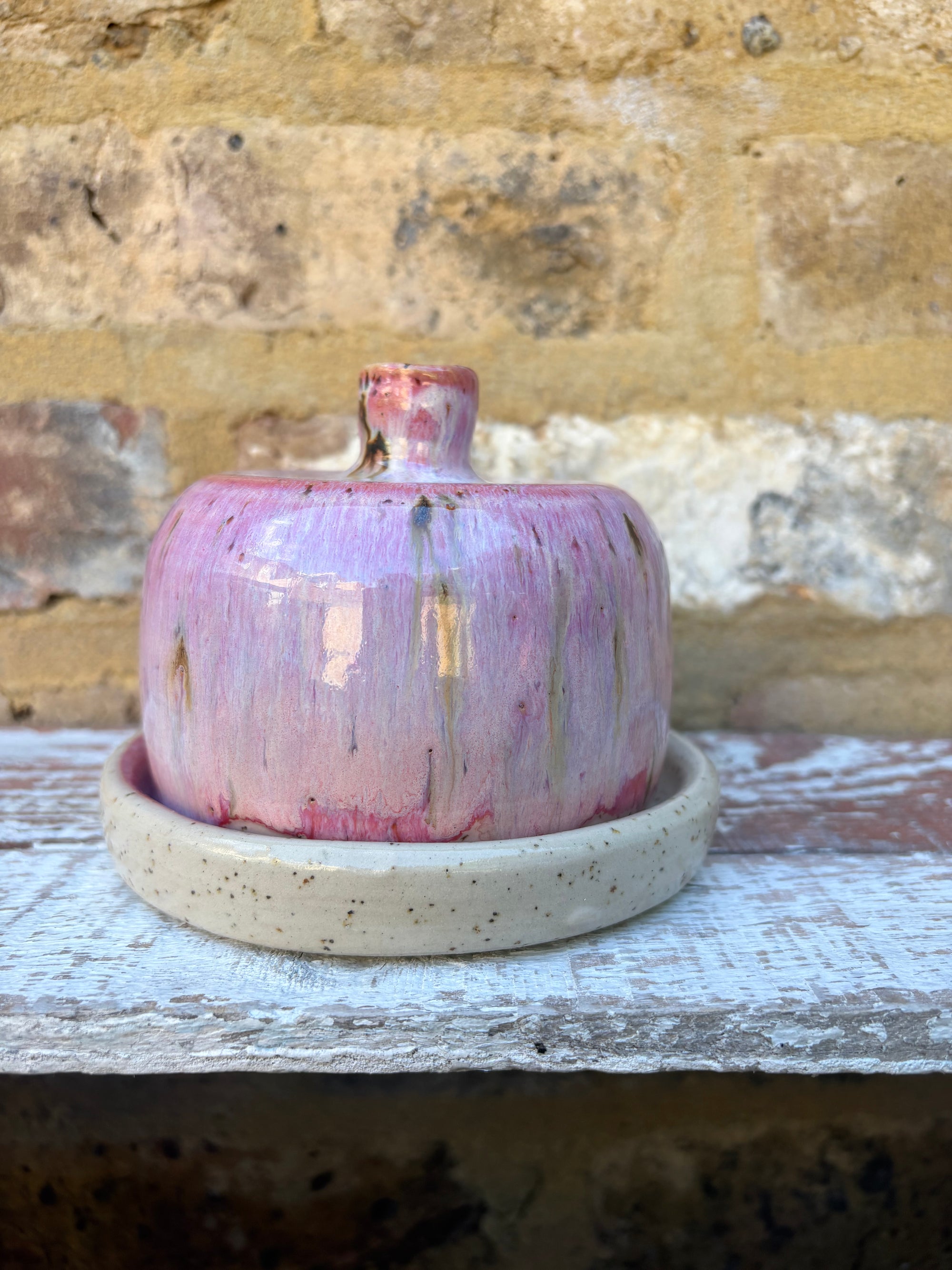 Table Butter Dish (butter slut, pink)