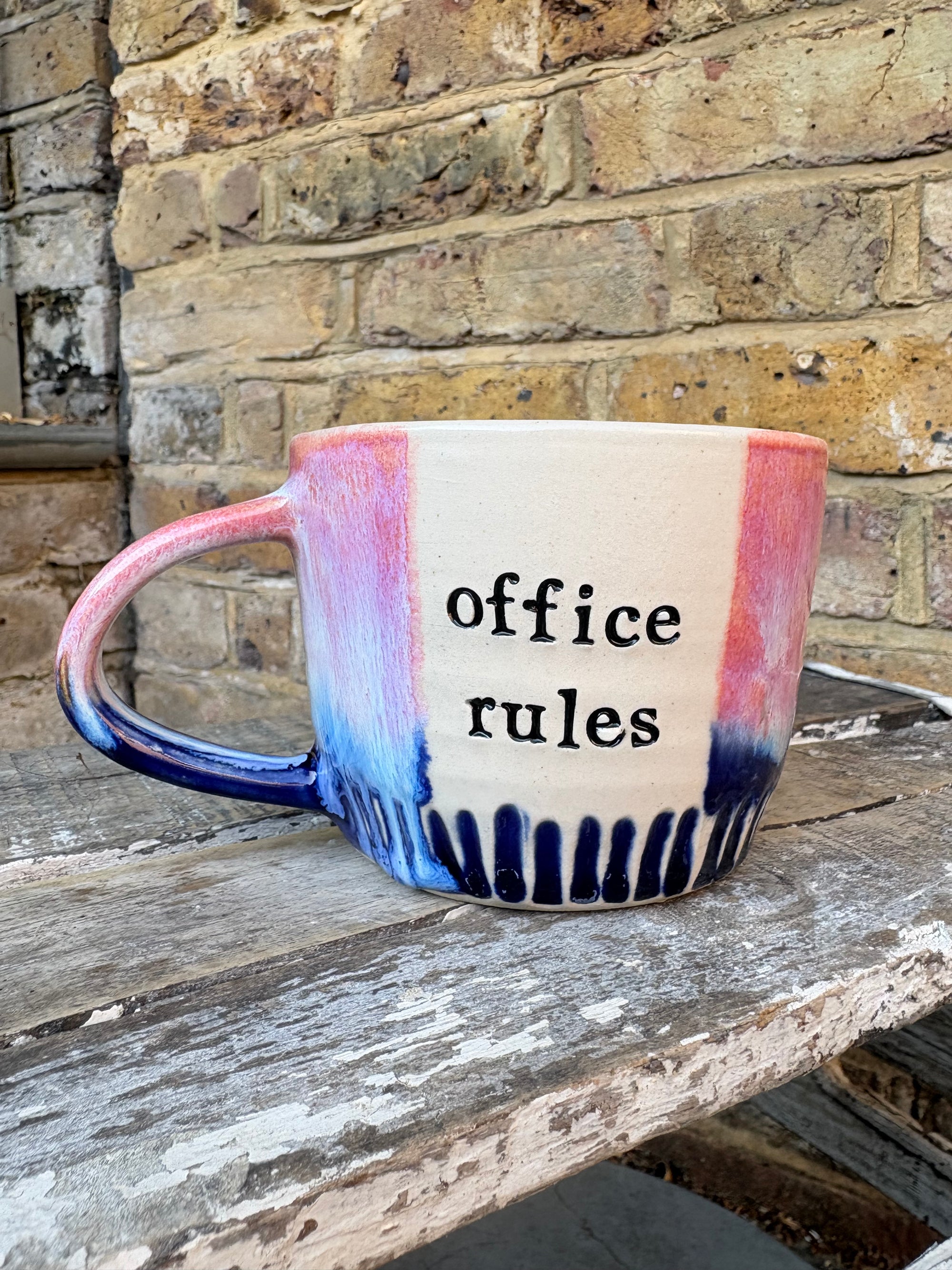 "office rules” "no whistling no humming no sniffing no chewing no toes (men)" mug (pink/blue, 300ml)