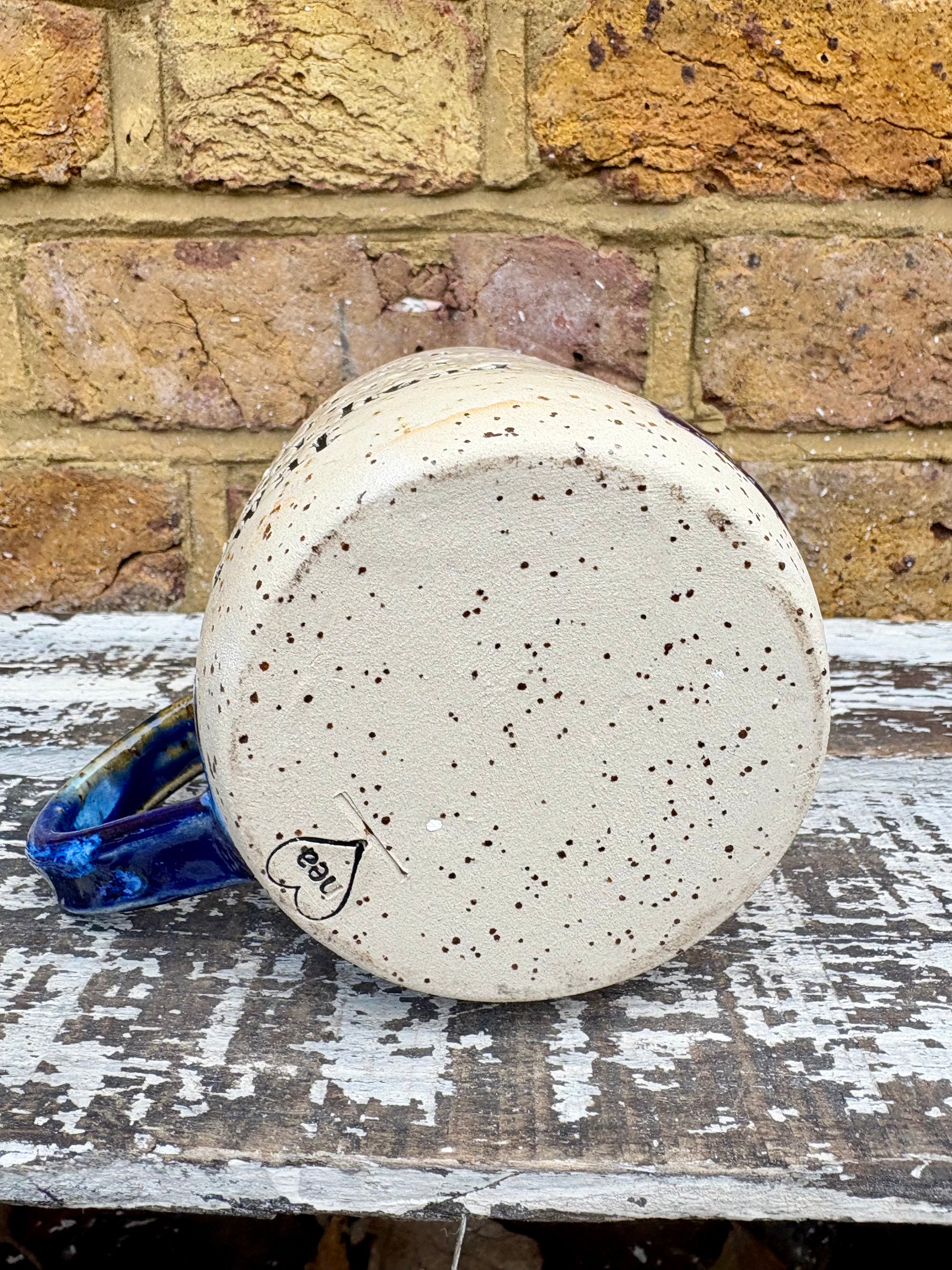 "bellend fuckwit dickwad dipshit wanker" mug (Antique Blues)