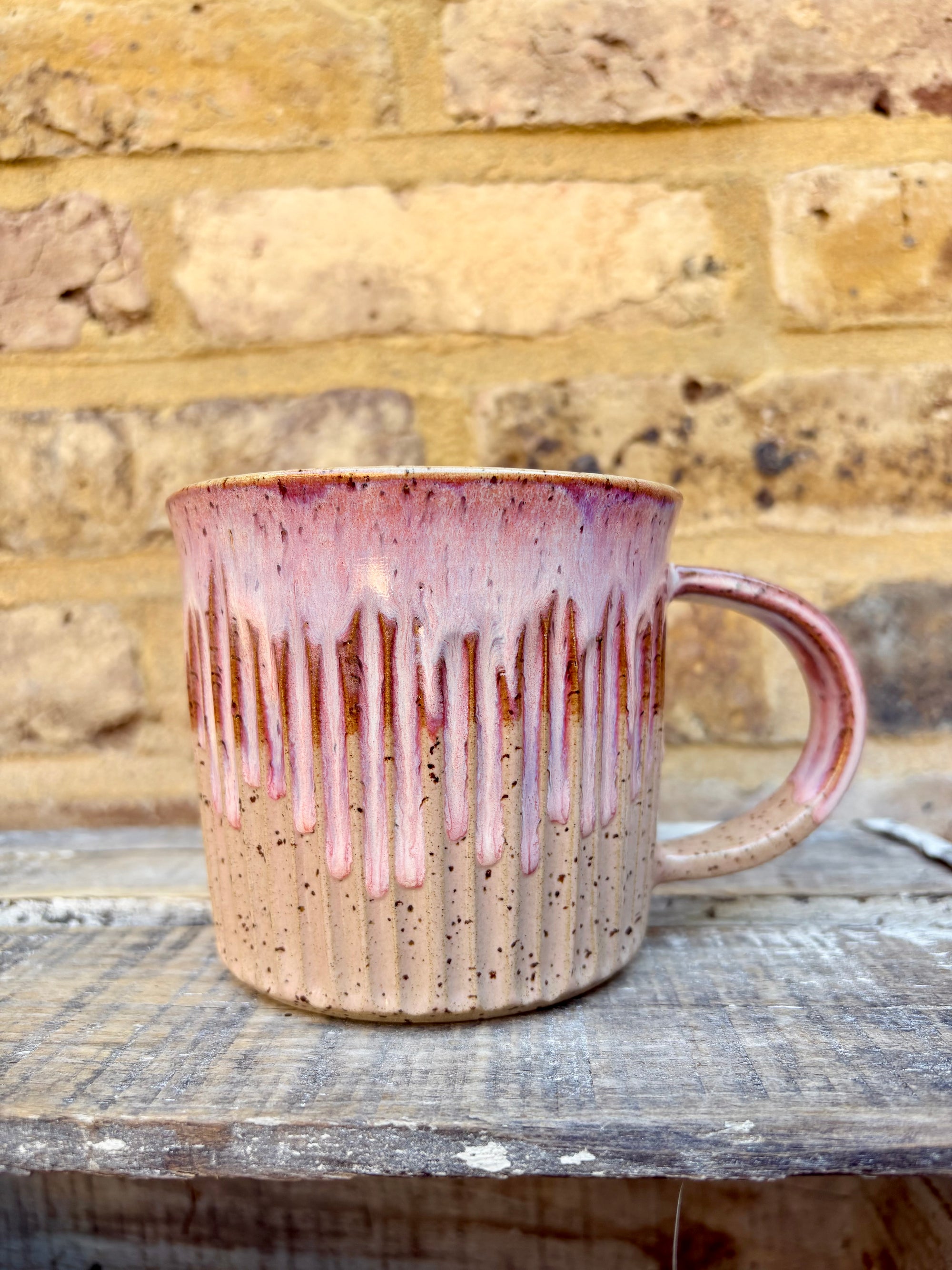 xl  “everyone else is a cunt"  mug (pinks)