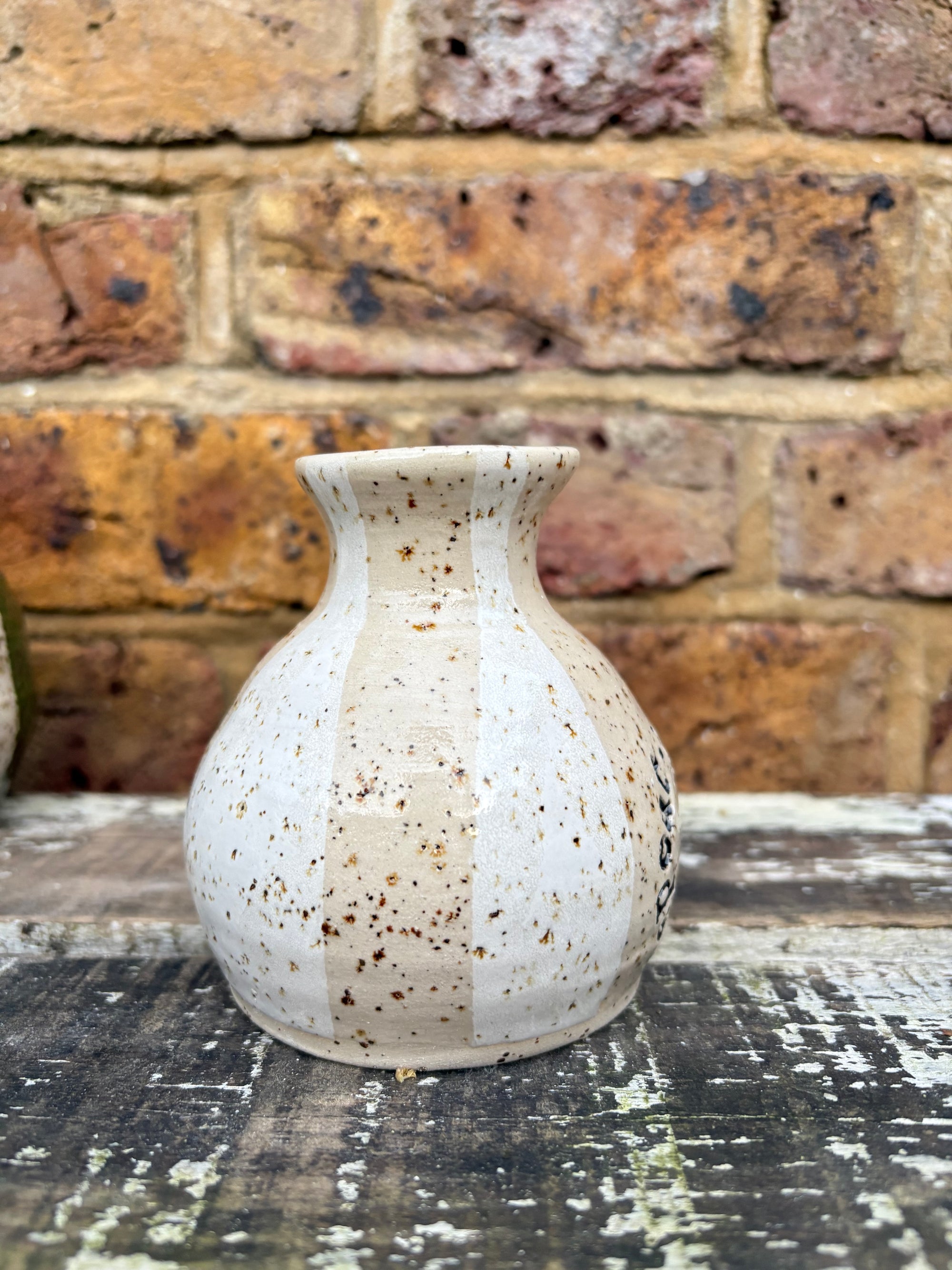 "bloom, die, repeat" chubby vase (white)