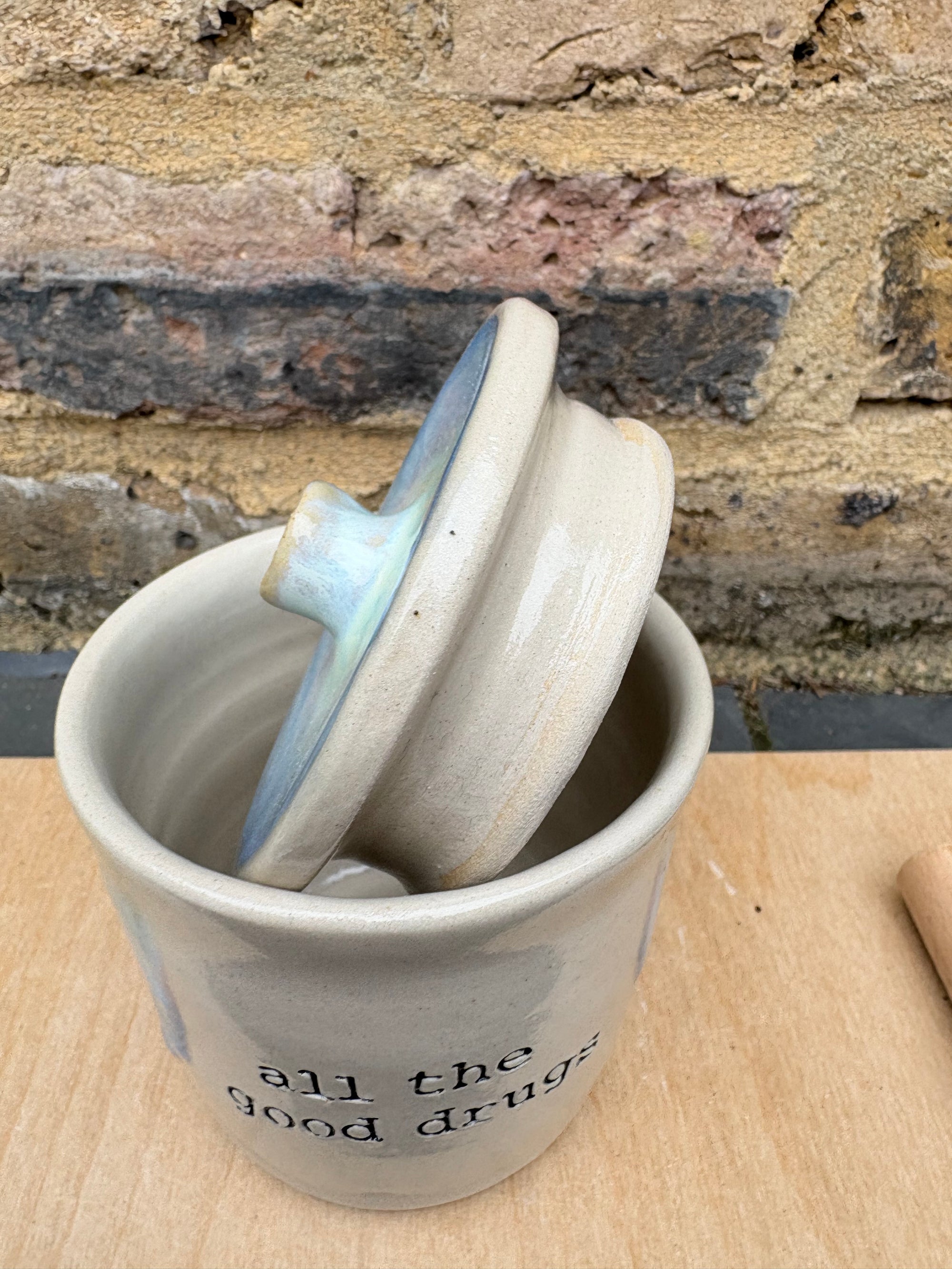 “all the good drugs" lidded pot (oyster blue)