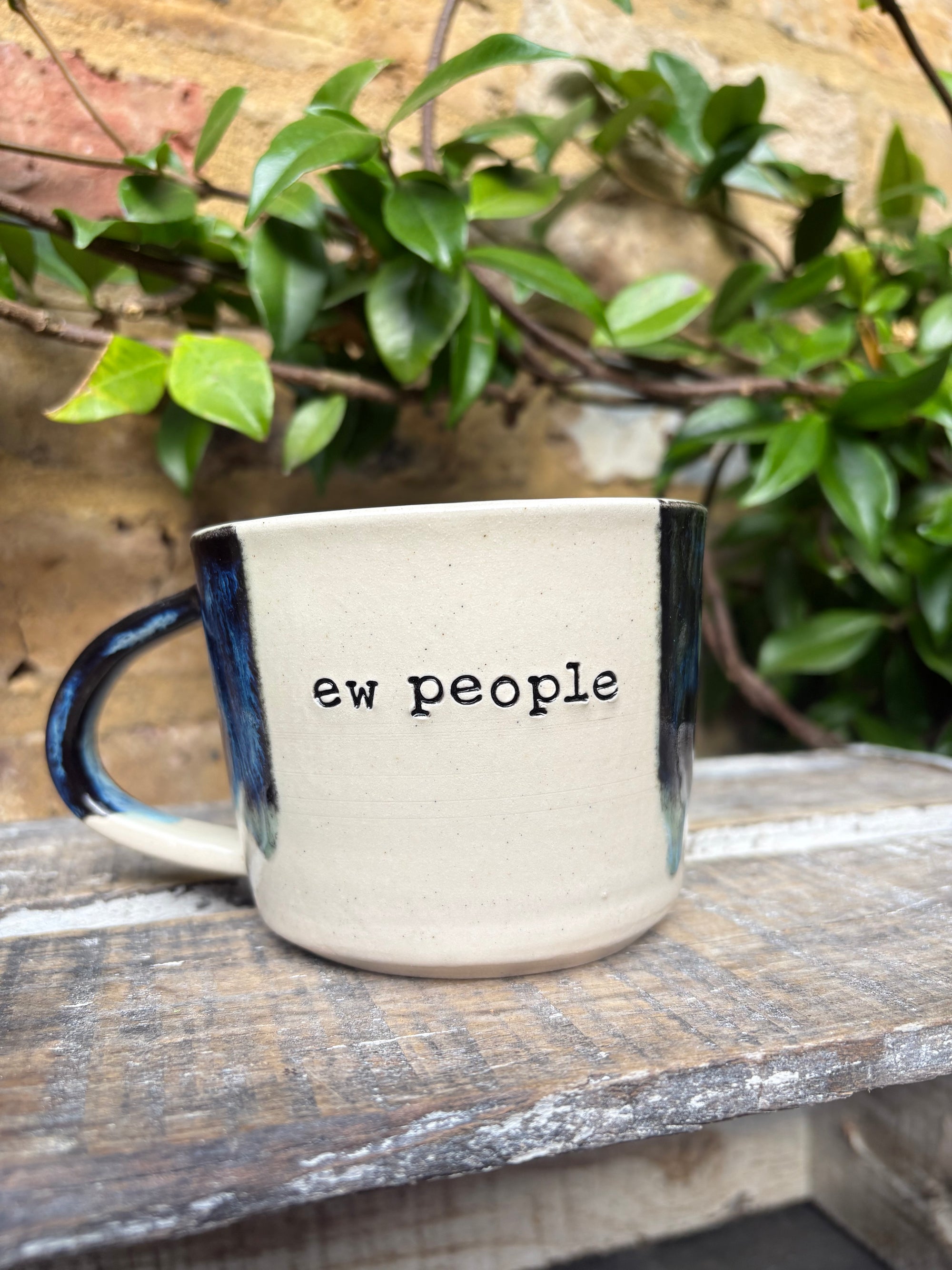 "ew people" mug (black shore)