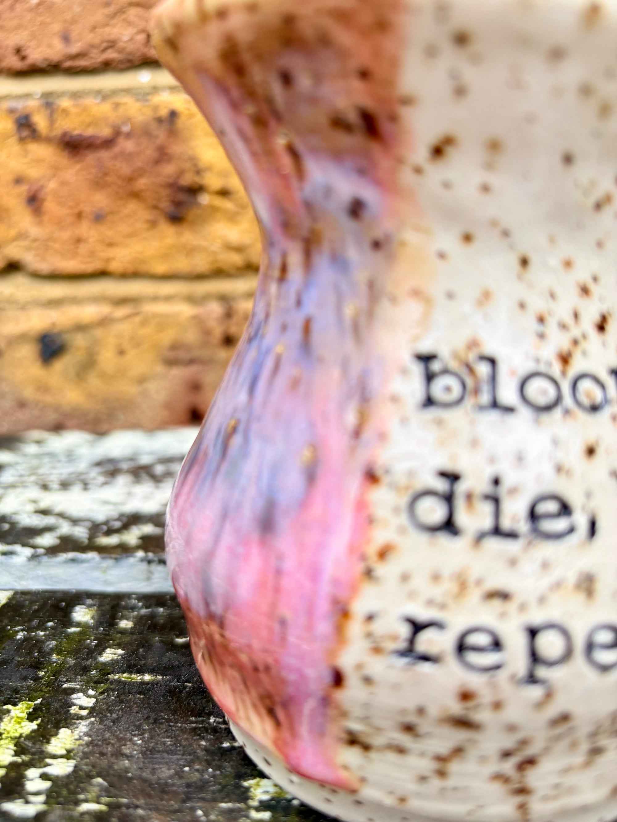 "bloom, die, repeat" chubby vase (lilac)