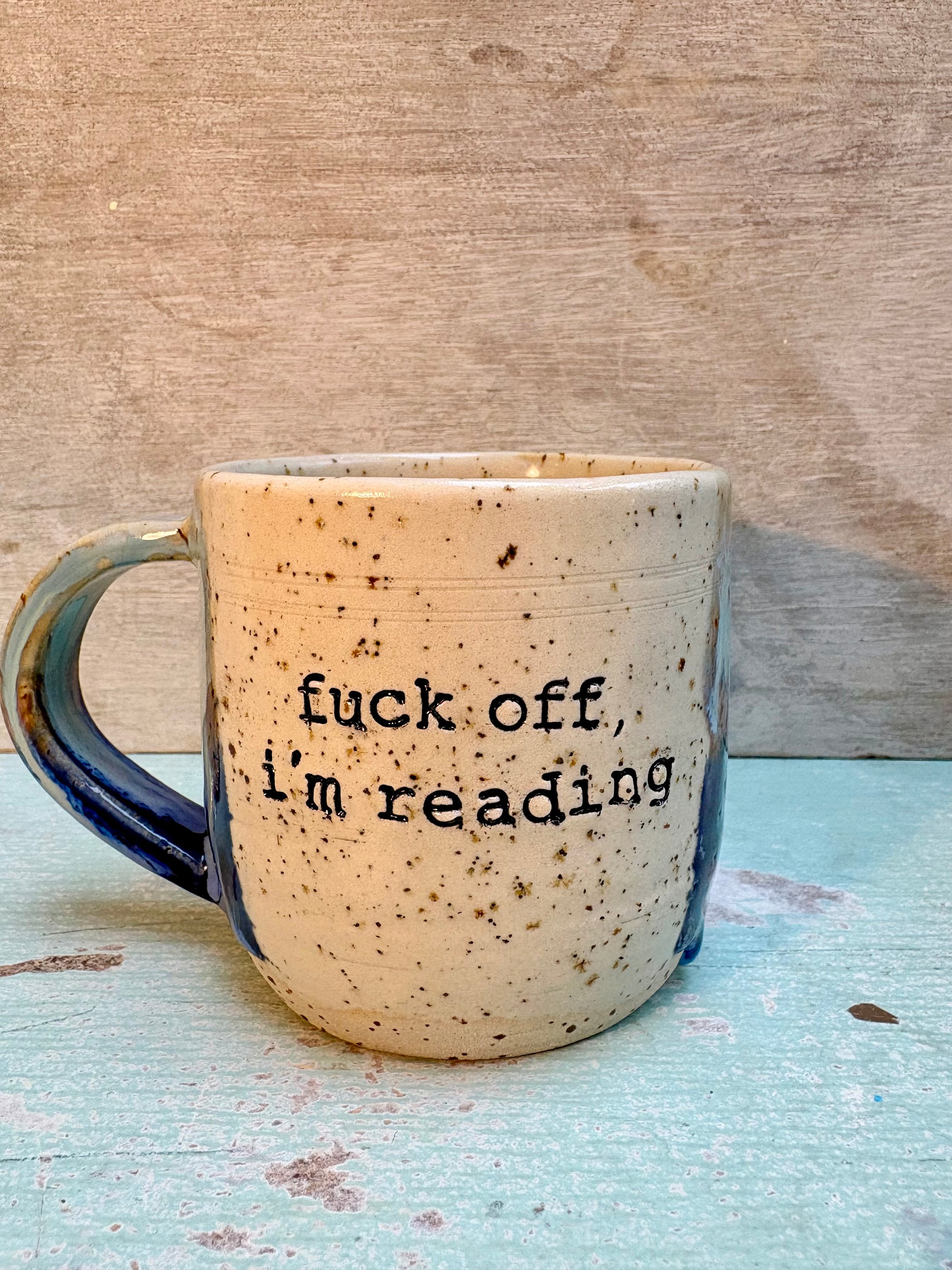 "Fuck off i'm reading" mug (blue night sky)