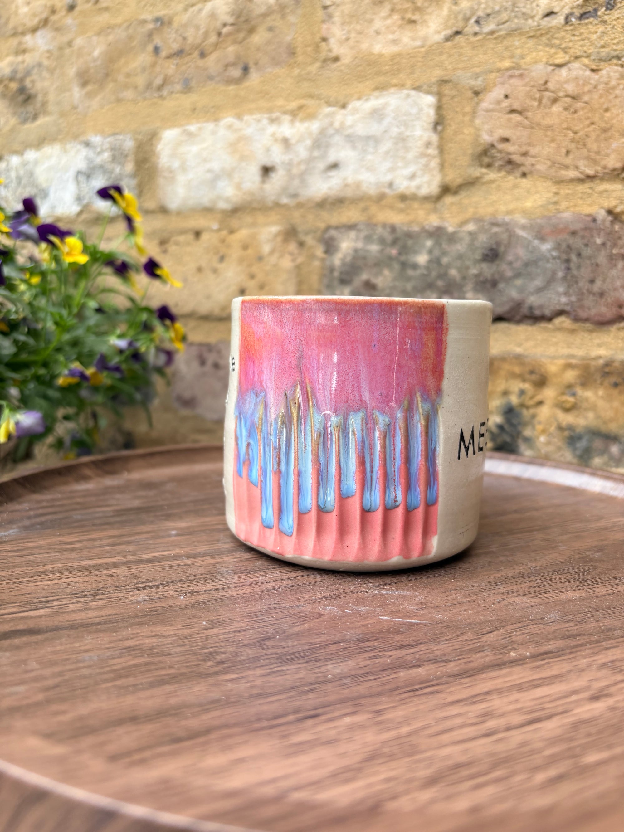 "I 🩷 meetings” "everyone in this meeting is a cunt" mug (pinks, medium)